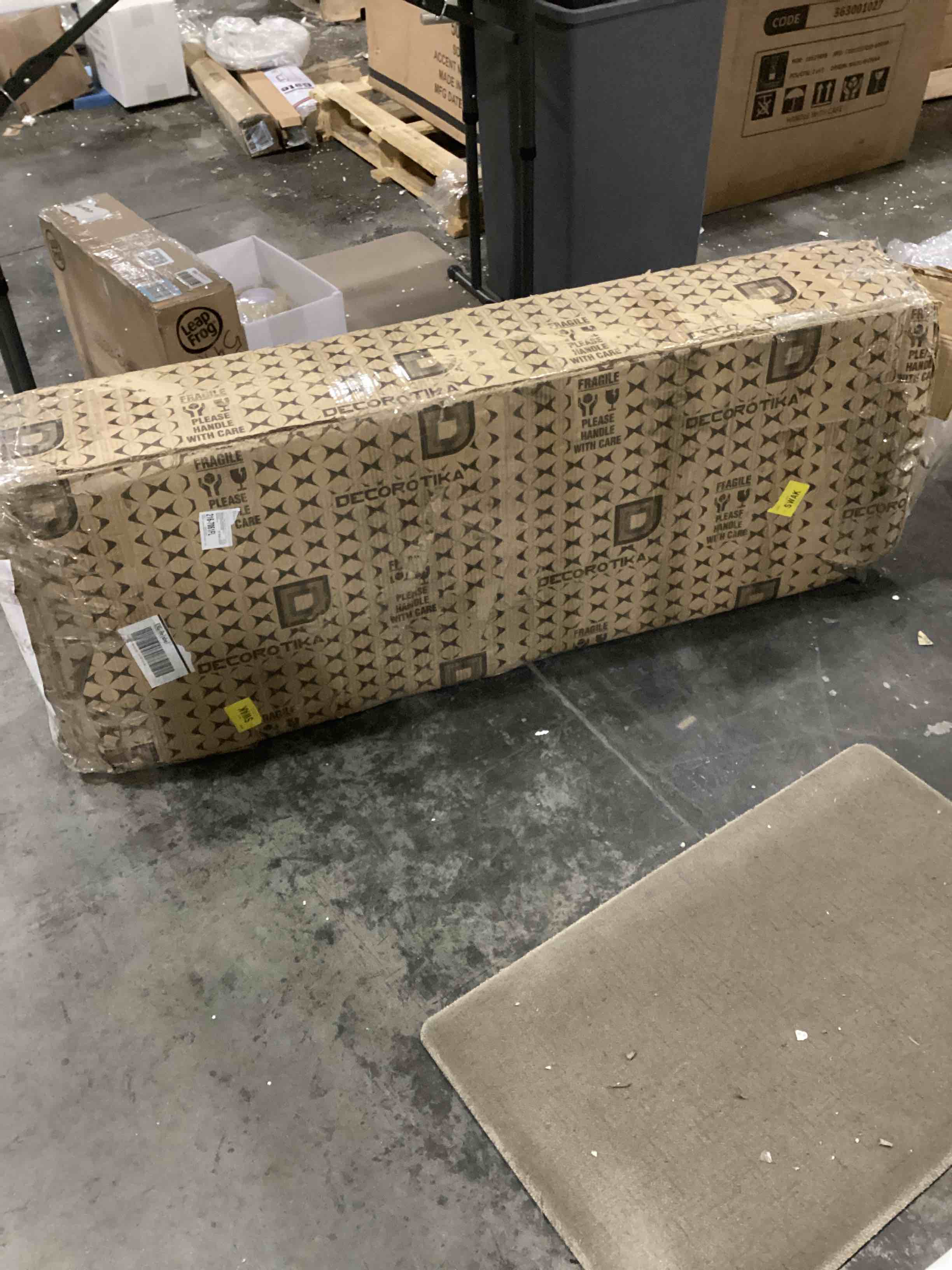 https://s3.amazonaws.com/lotting-images-prod/bidfta/GRN4029738_1707926979685.jpeg
