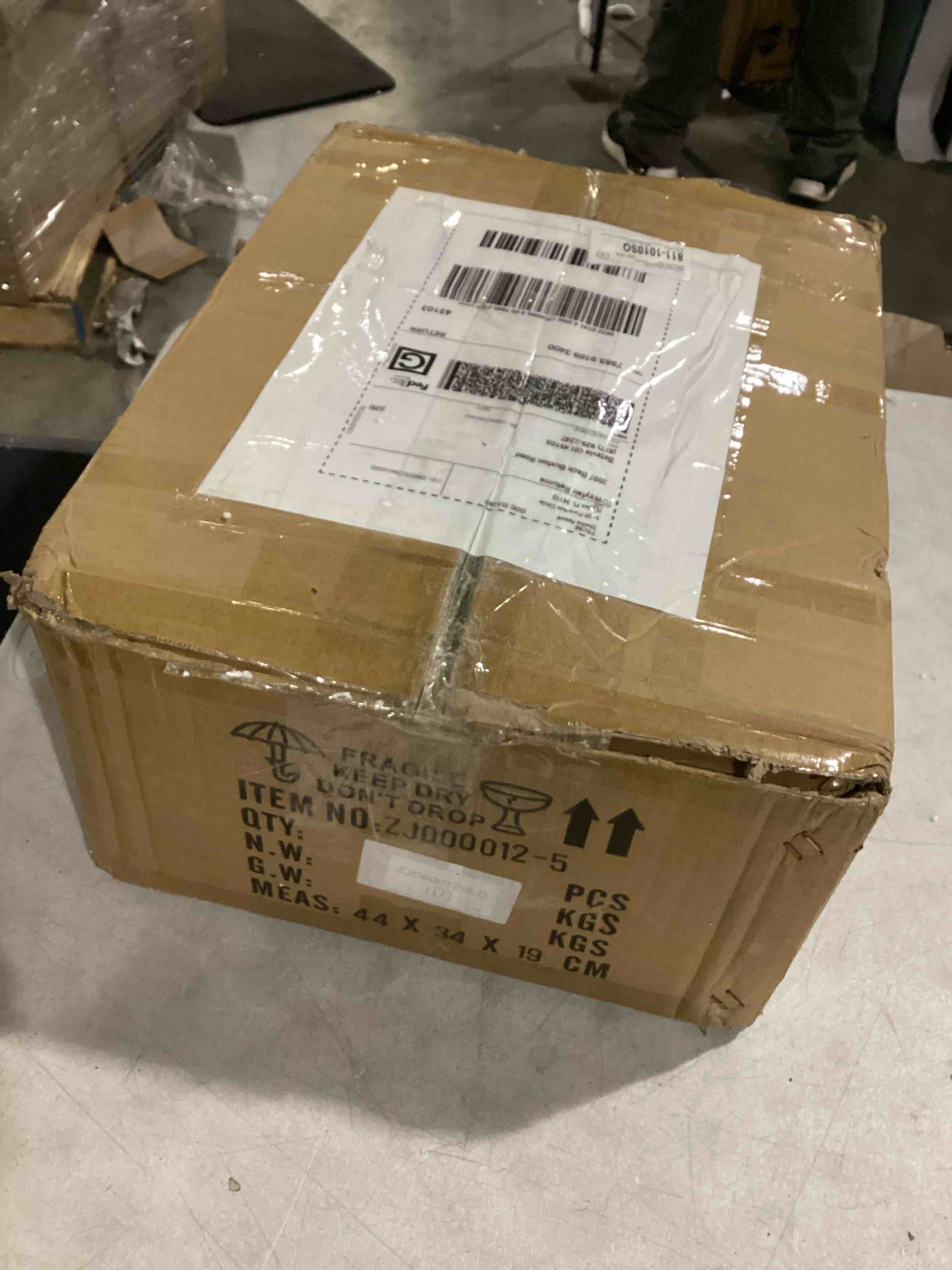 https://s3.amazonaws.com/lotting-images-prod/bidfta/GRN4029969_1708446701033.jpeg