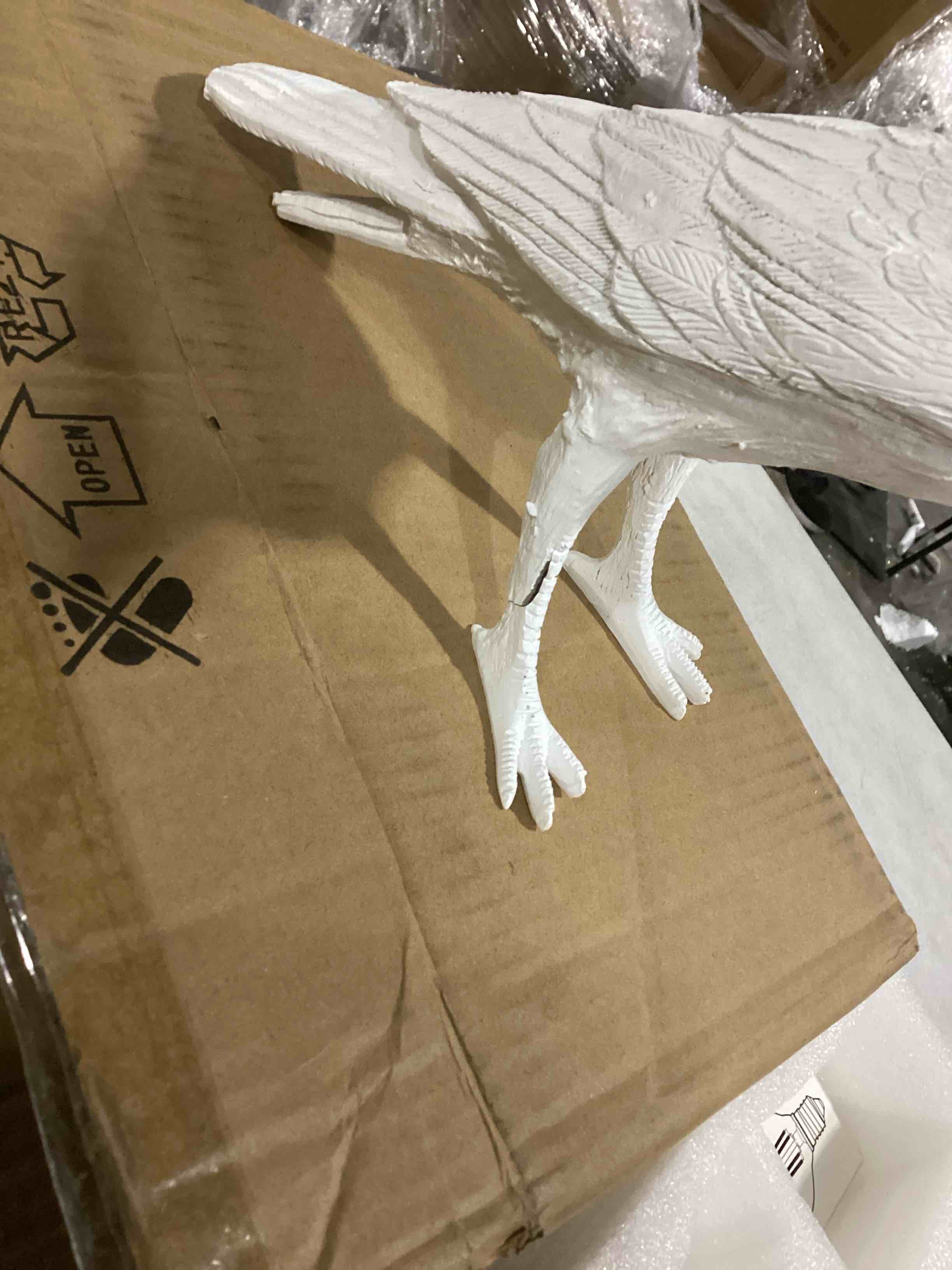 https://s3.amazonaws.com/lotting-images-prod/bidfta/GRN4029989_1708454477991.jpeg