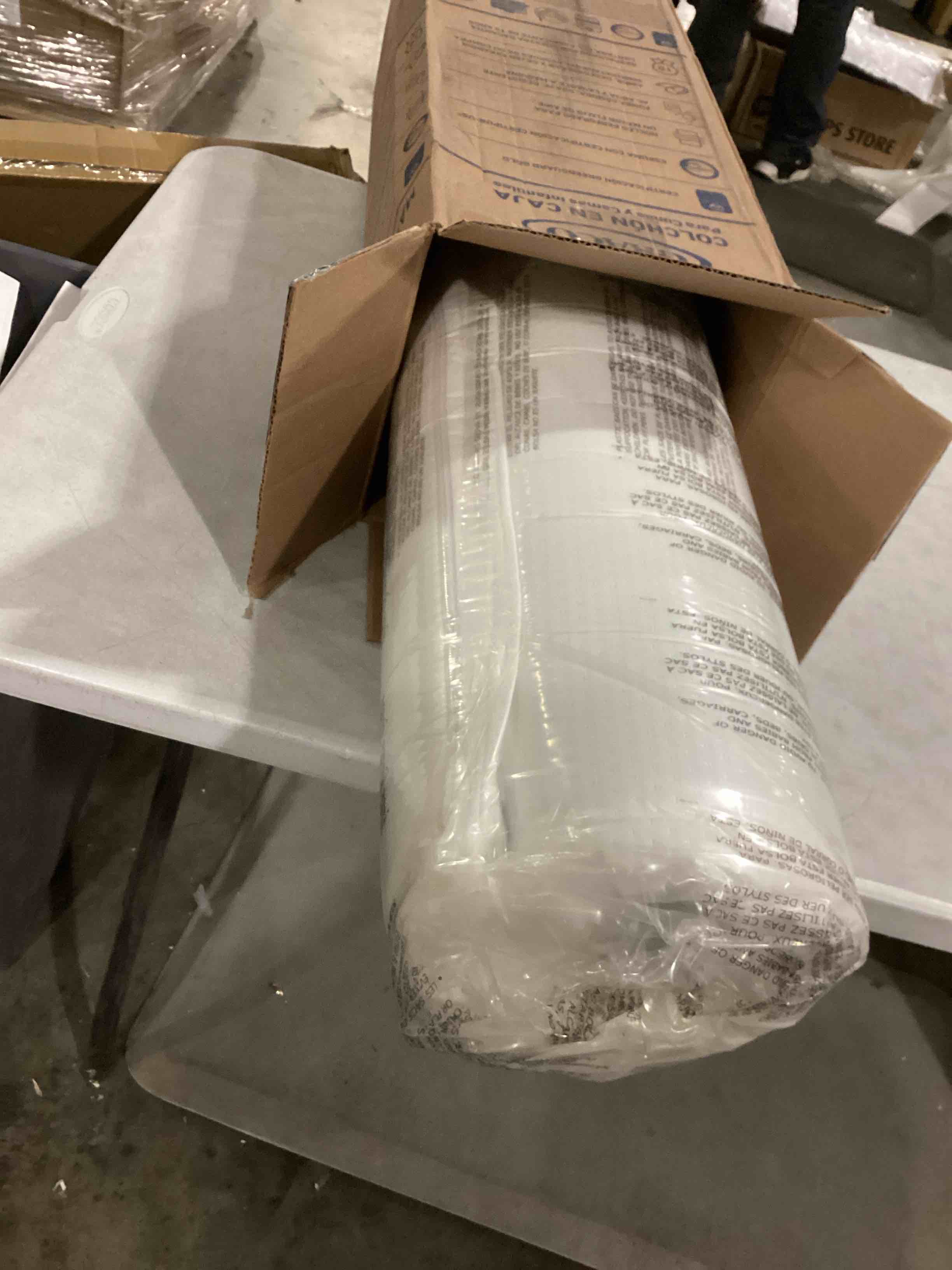 https://s3.amazonaws.com/lotting-images-prod/bidfta/GRN4030293_1708711396241.jpeg