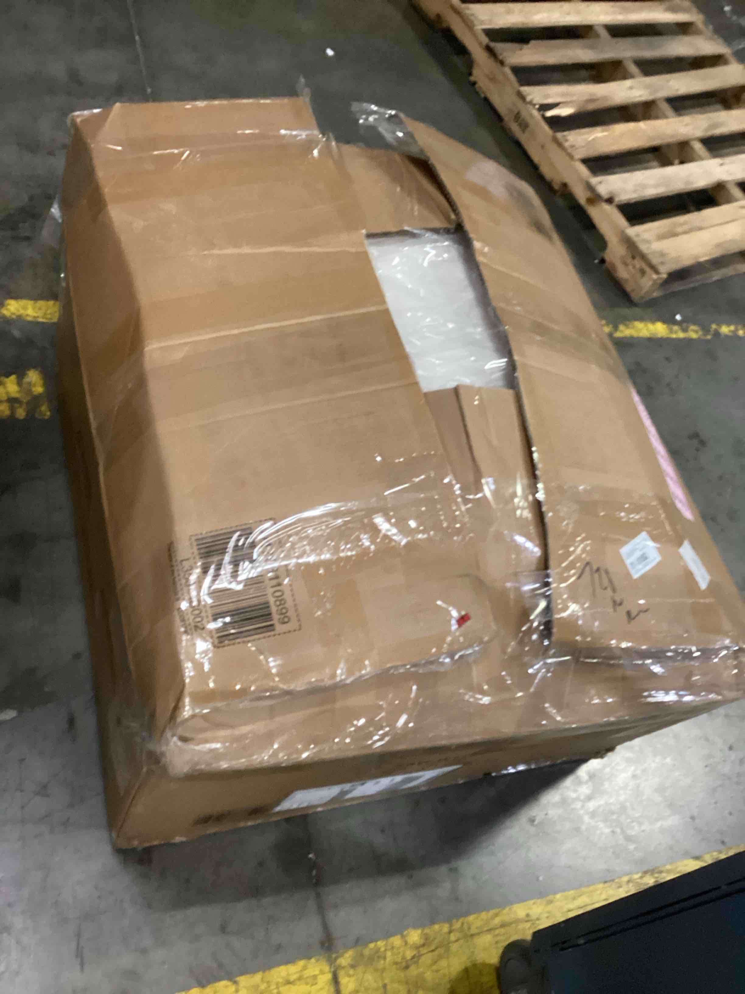 https://s3.amazonaws.com/lotting-images-prod/bidfta/GRN4031003_1703014394621.jpeg