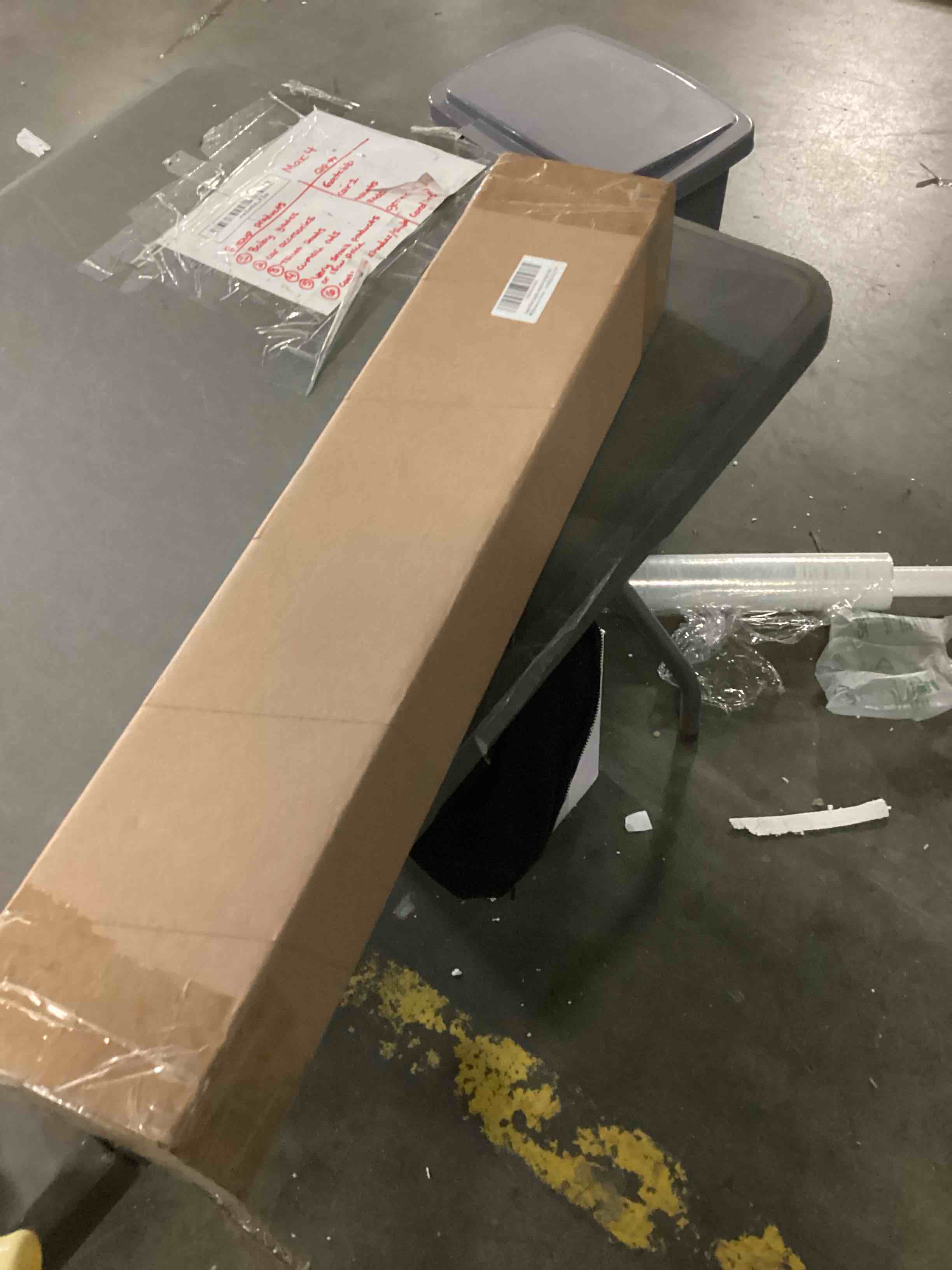 https://s3.amazonaws.com/lotting-images-prod/bidfta/GRN4035811_1707231069997.jpeg