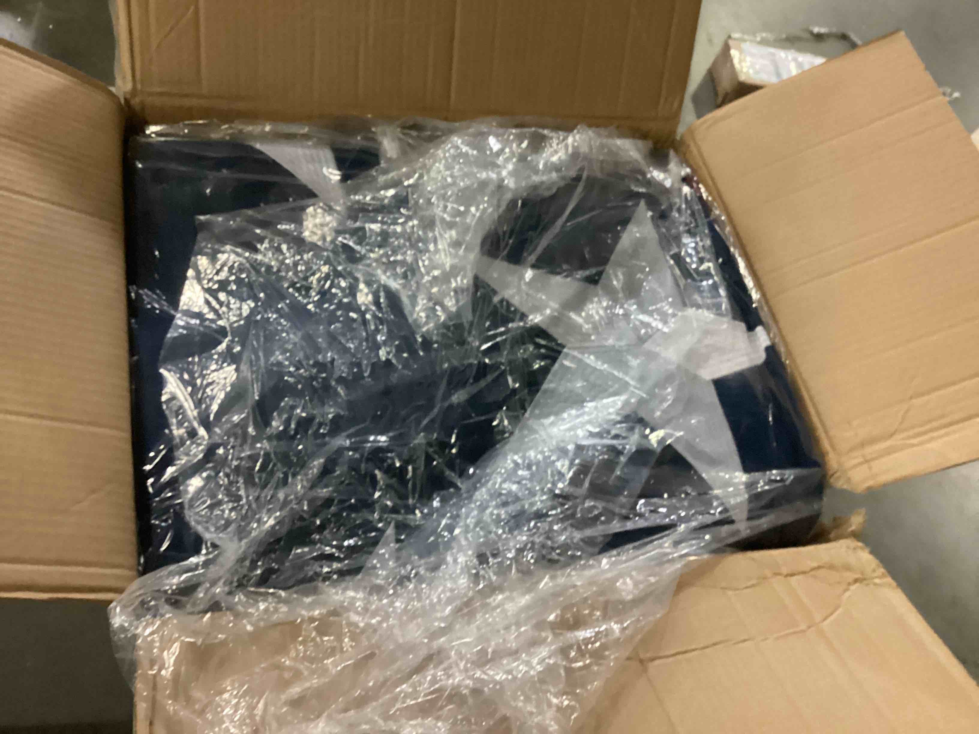 https://s3.amazonaws.com/lotting-images-prod/bidfta/GRN4035814_1707233038276.jpeg