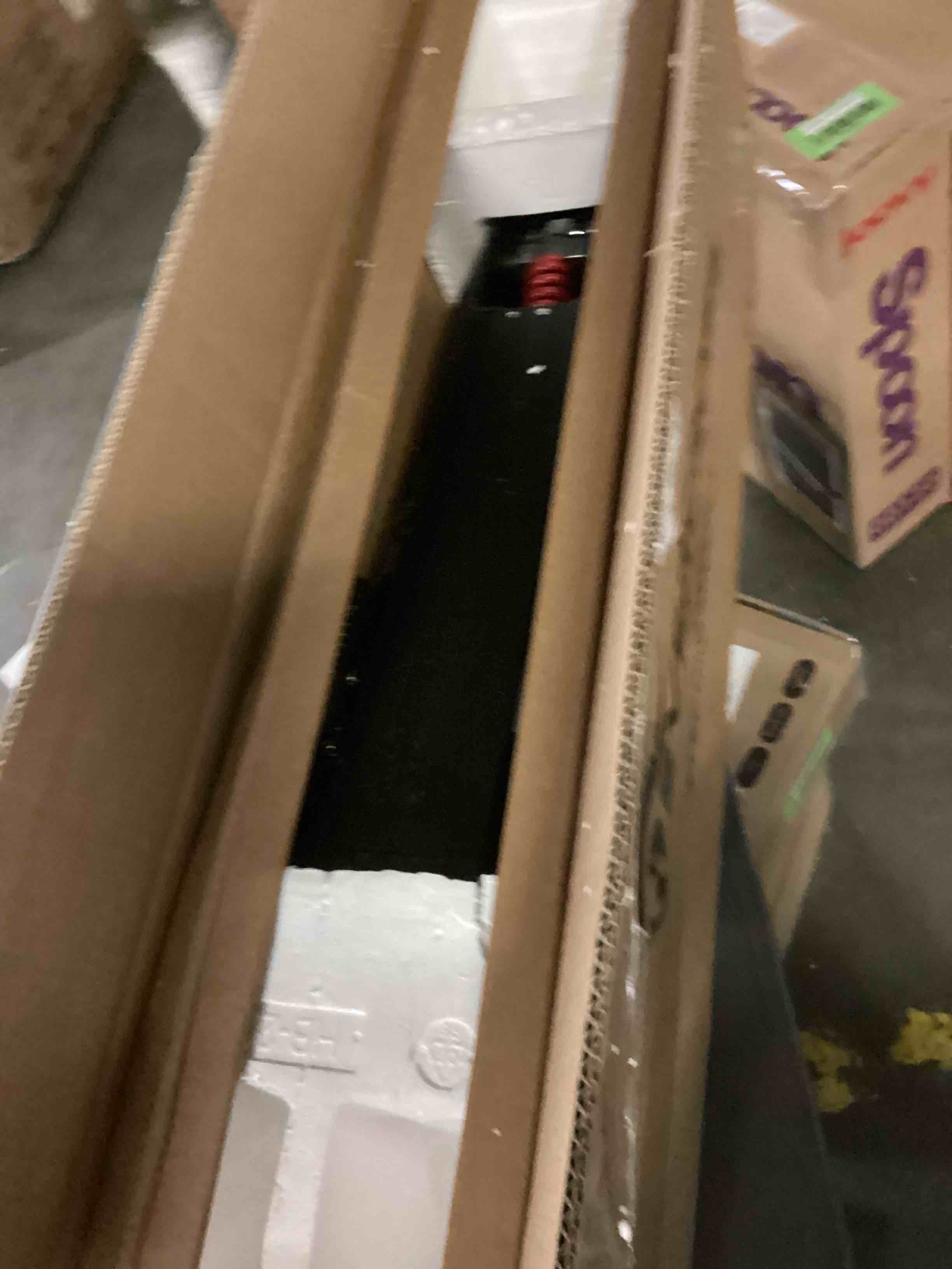 https://s3.amazonaws.com/lotting-images-prod/bidfta/GRN4035863_1707248769991.jpeg