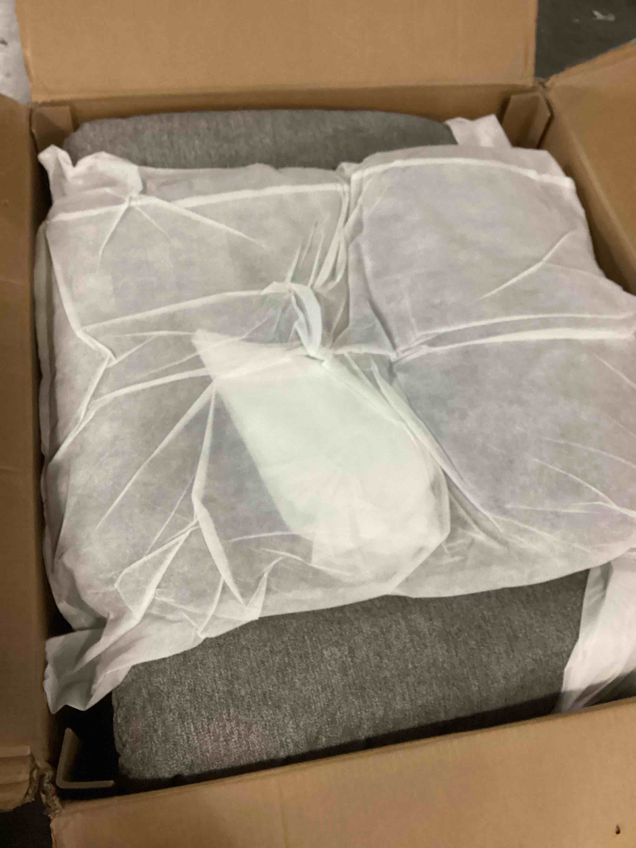 https://s3.amazonaws.com/lotting-images-prod/bidfta/GRN4035911_1707329383802.jpeg