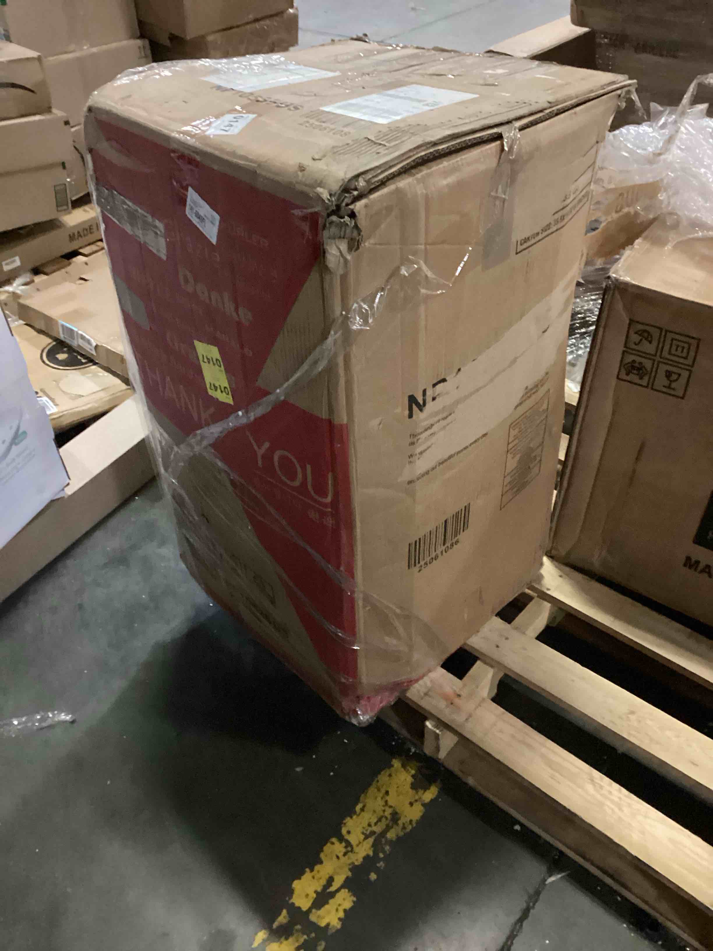 https://s3.amazonaws.com/lotting-images-prod/bidfta/GRN4035919_1707333968509.jpeg