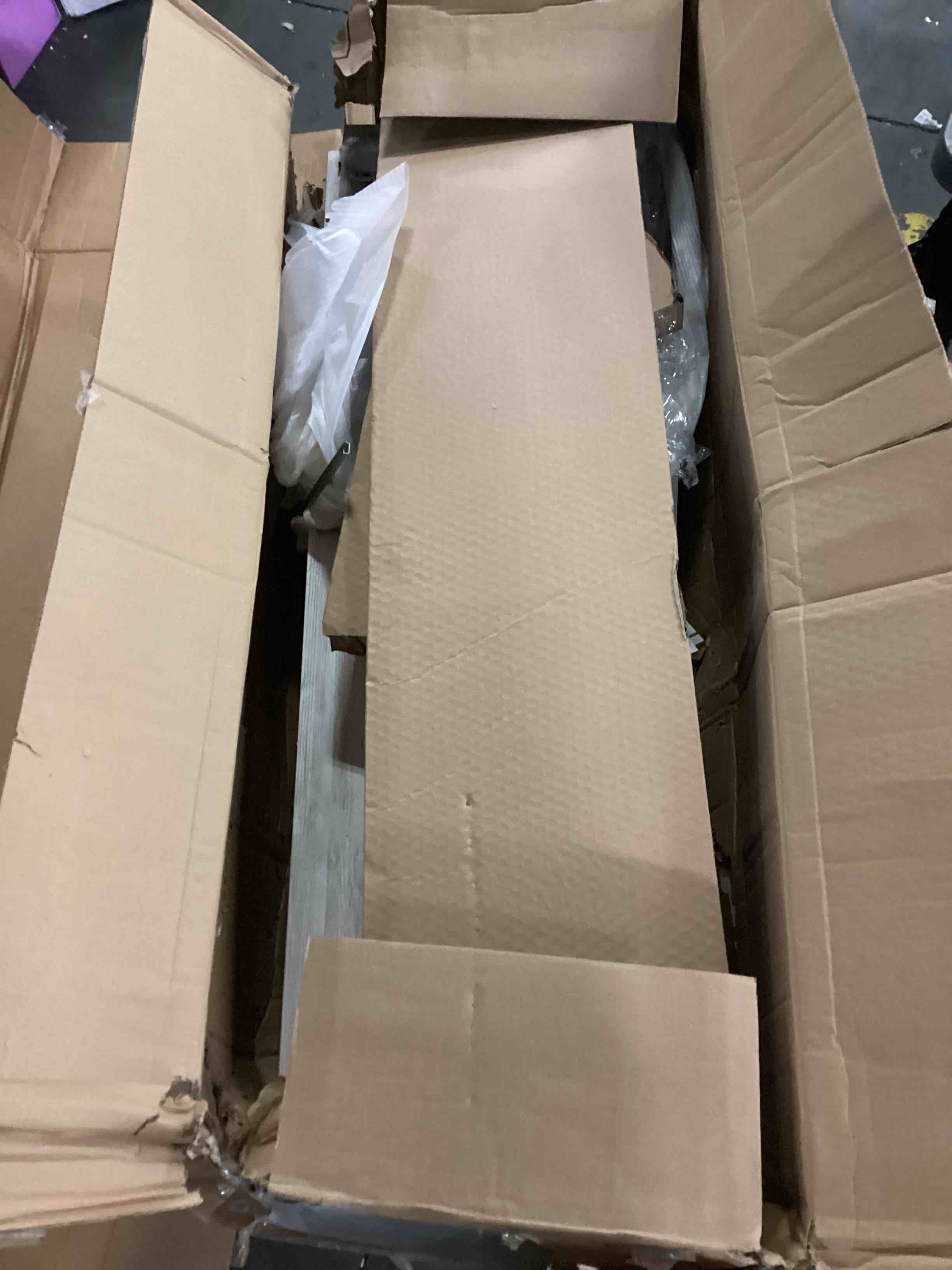 https://s3.amazonaws.com/lotting-images-prod/bidfta/GRN4036090_1707924298941.jpeg
