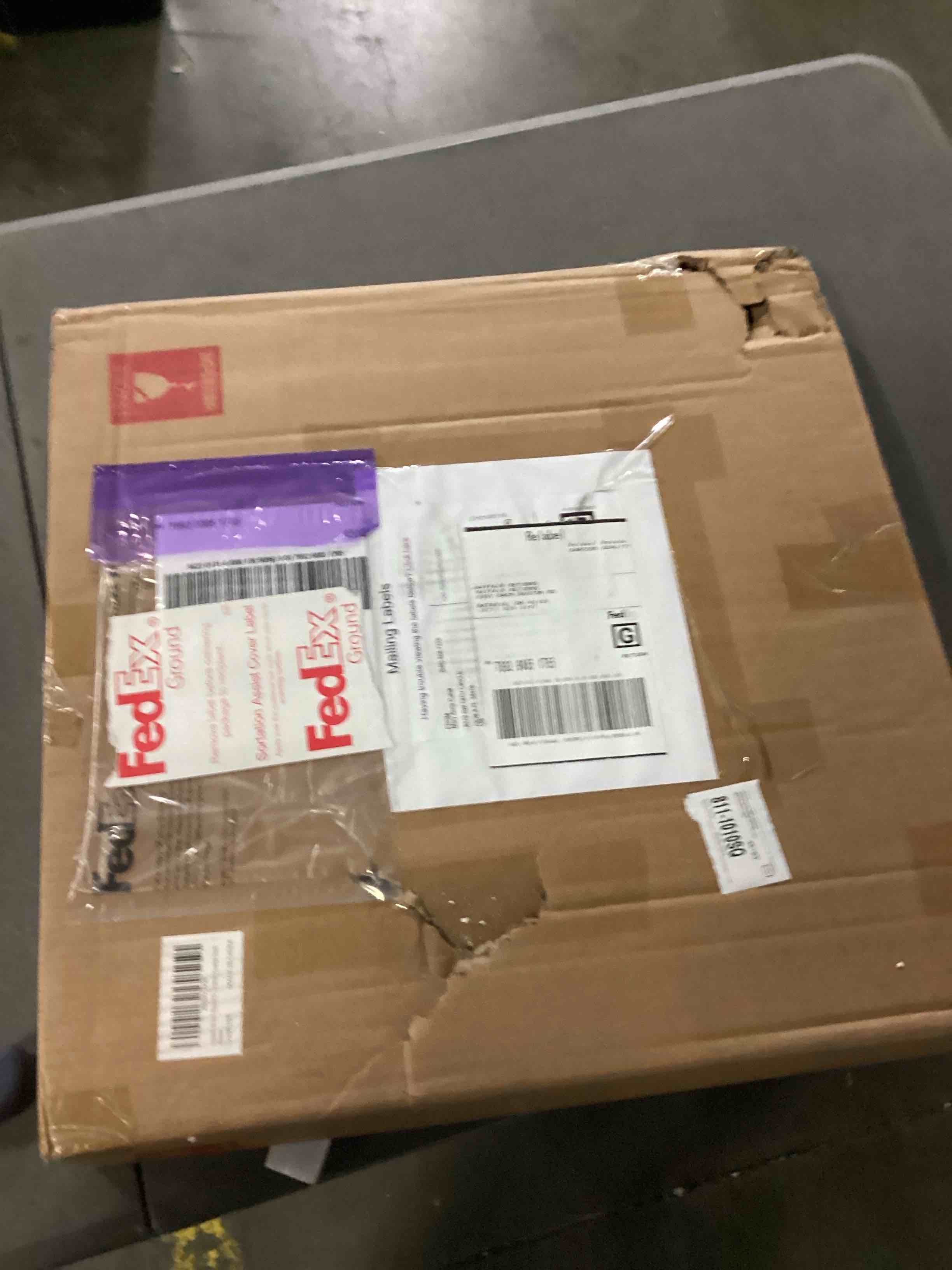 https://s3.amazonaws.com/lotting-images-prod/bidfta/GRN4036216_1708438690103.jpeg