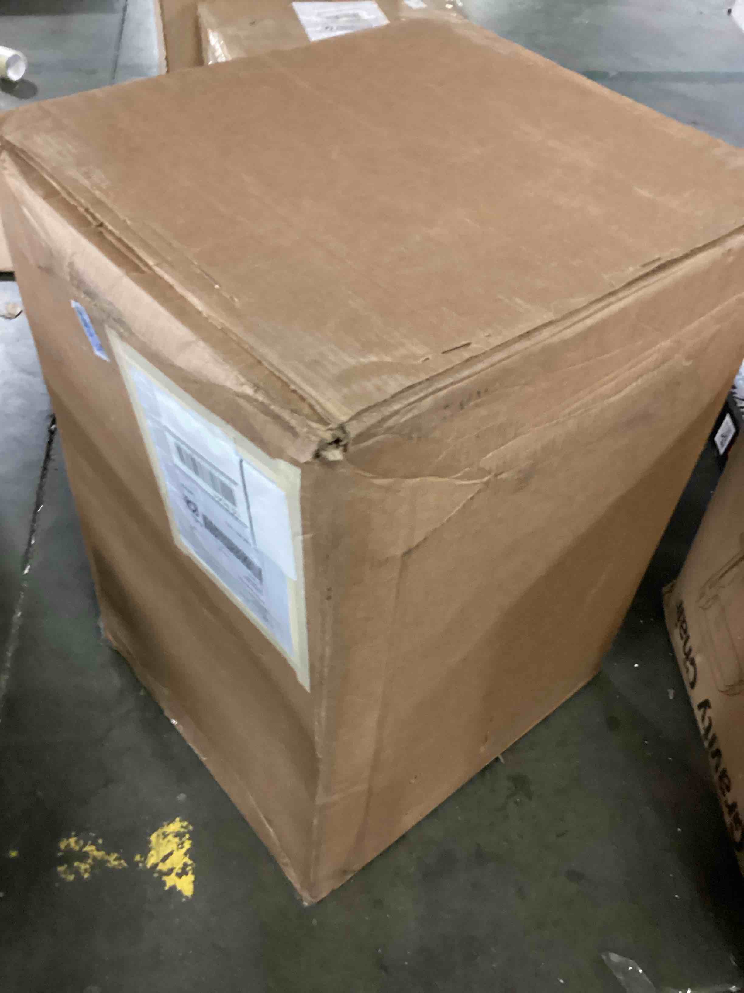 https://s3.amazonaws.com/lotting-images-prod/bidfta/GRN4036235_1708447461430.jpeg