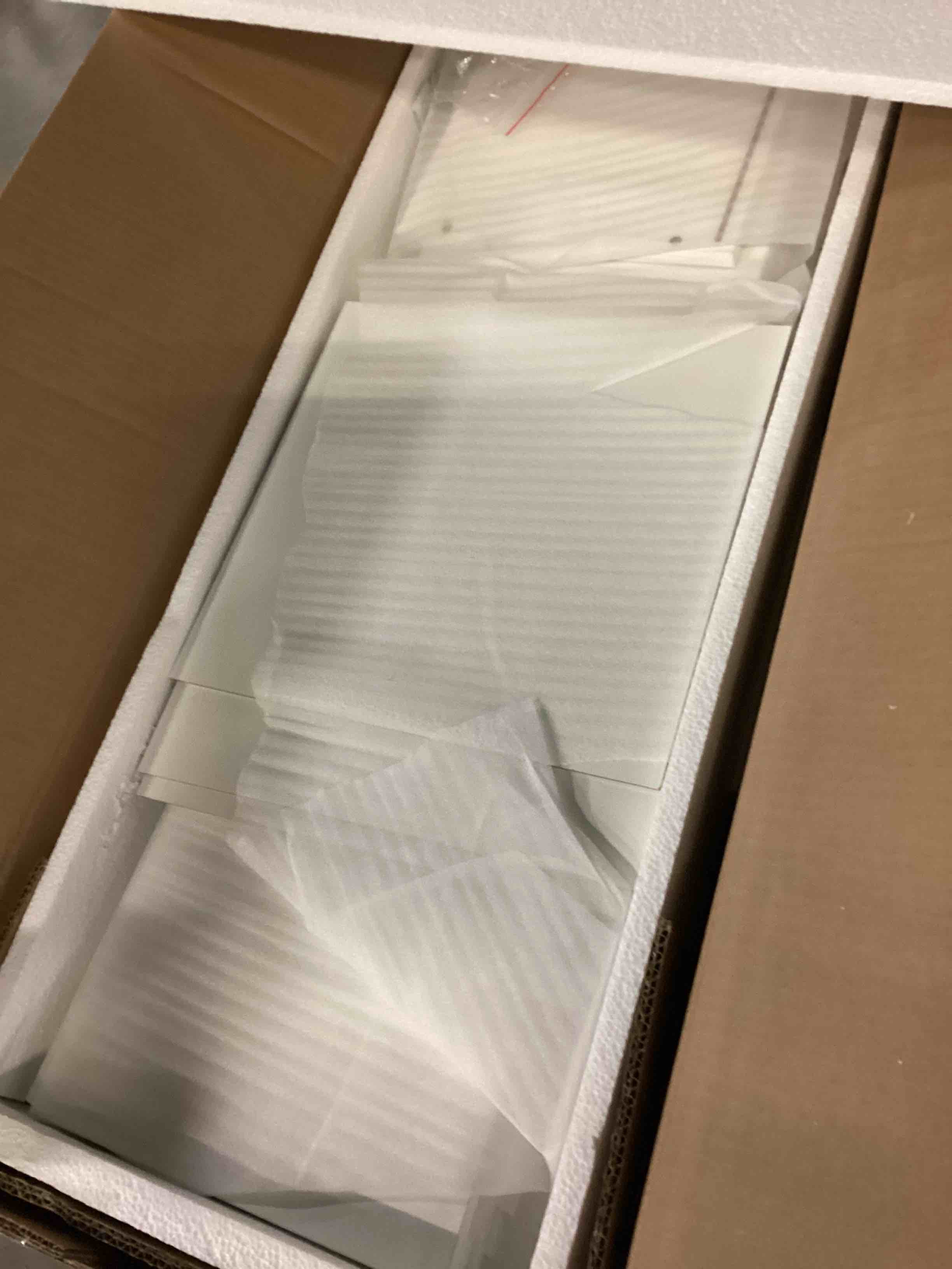 https://s3.amazonaws.com/lotting-images-prod/bidfta/GRN4036238_1708451694624.jpeg