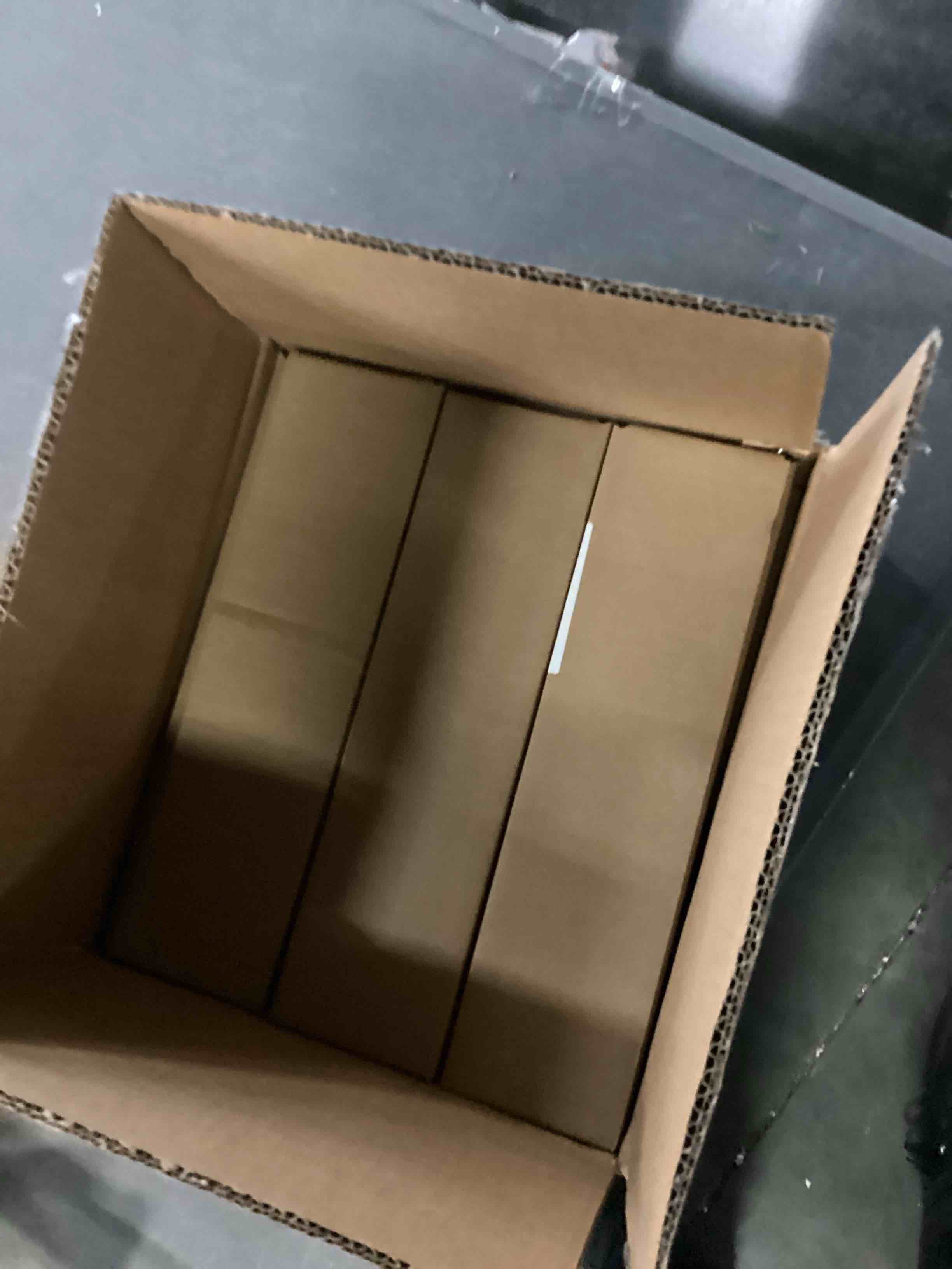 https://s3.amazonaws.com/lotting-images-prod/bidfta/GRN4036250_1708455279808.jpeg