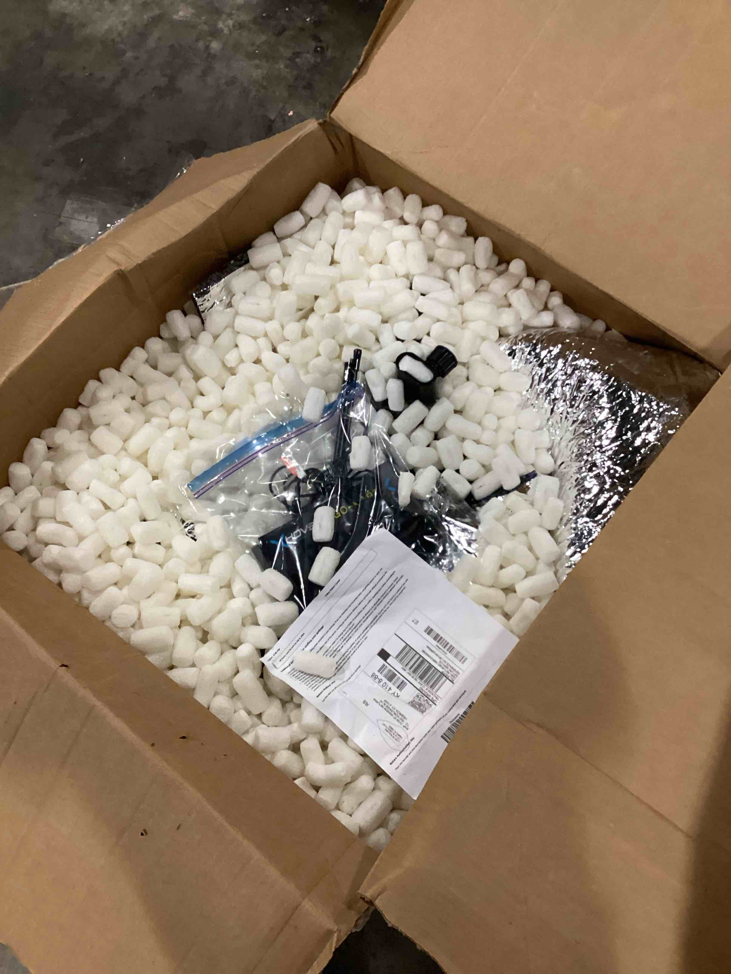 https://s3.amazonaws.com/lotting-images-prod/bidfta/GRN4037065_1707162324253.jpeg