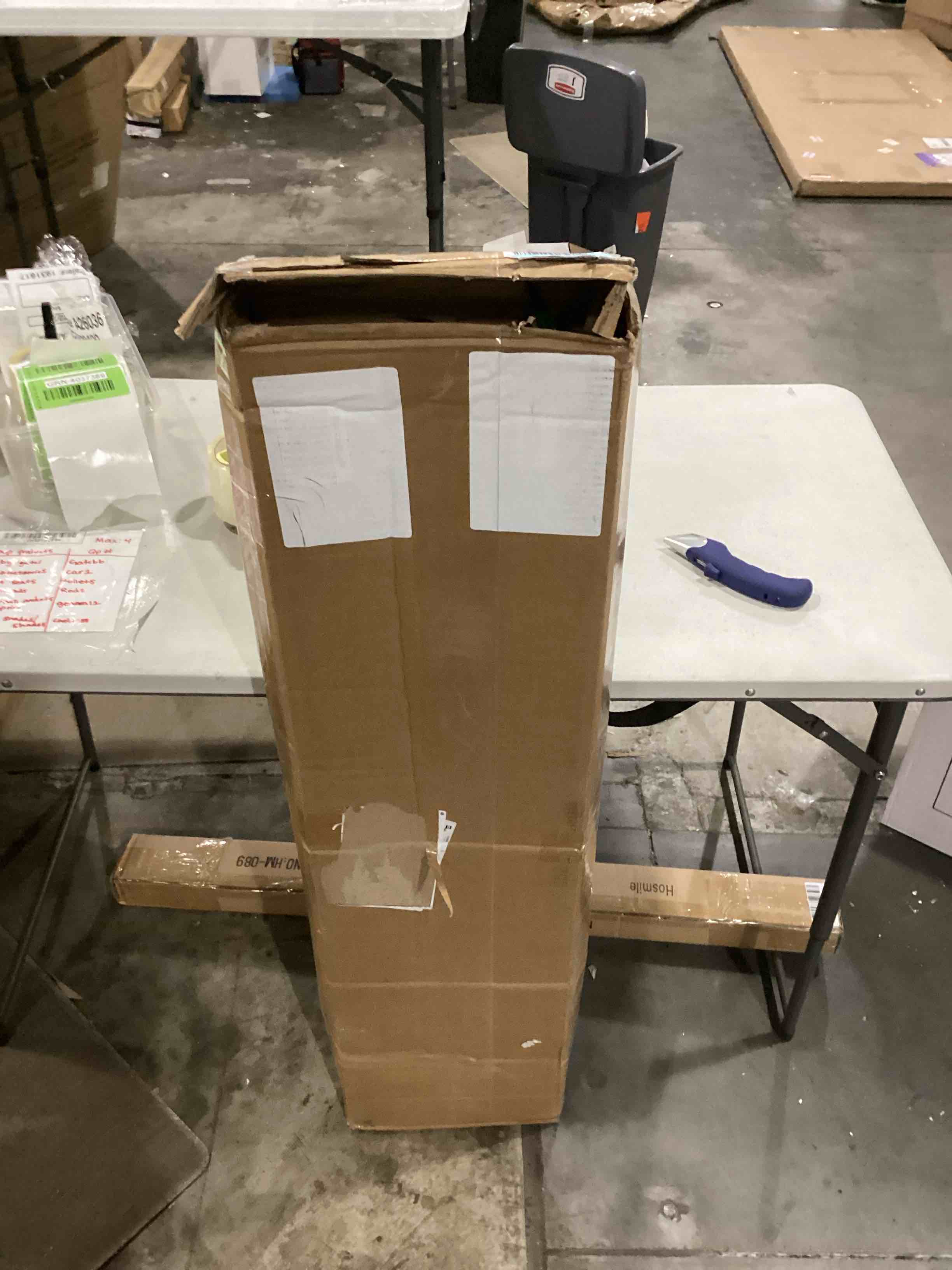 https://s3.amazonaws.com/lotting-images-prod/bidfta/GRN4037389_1707742041179.jpeg