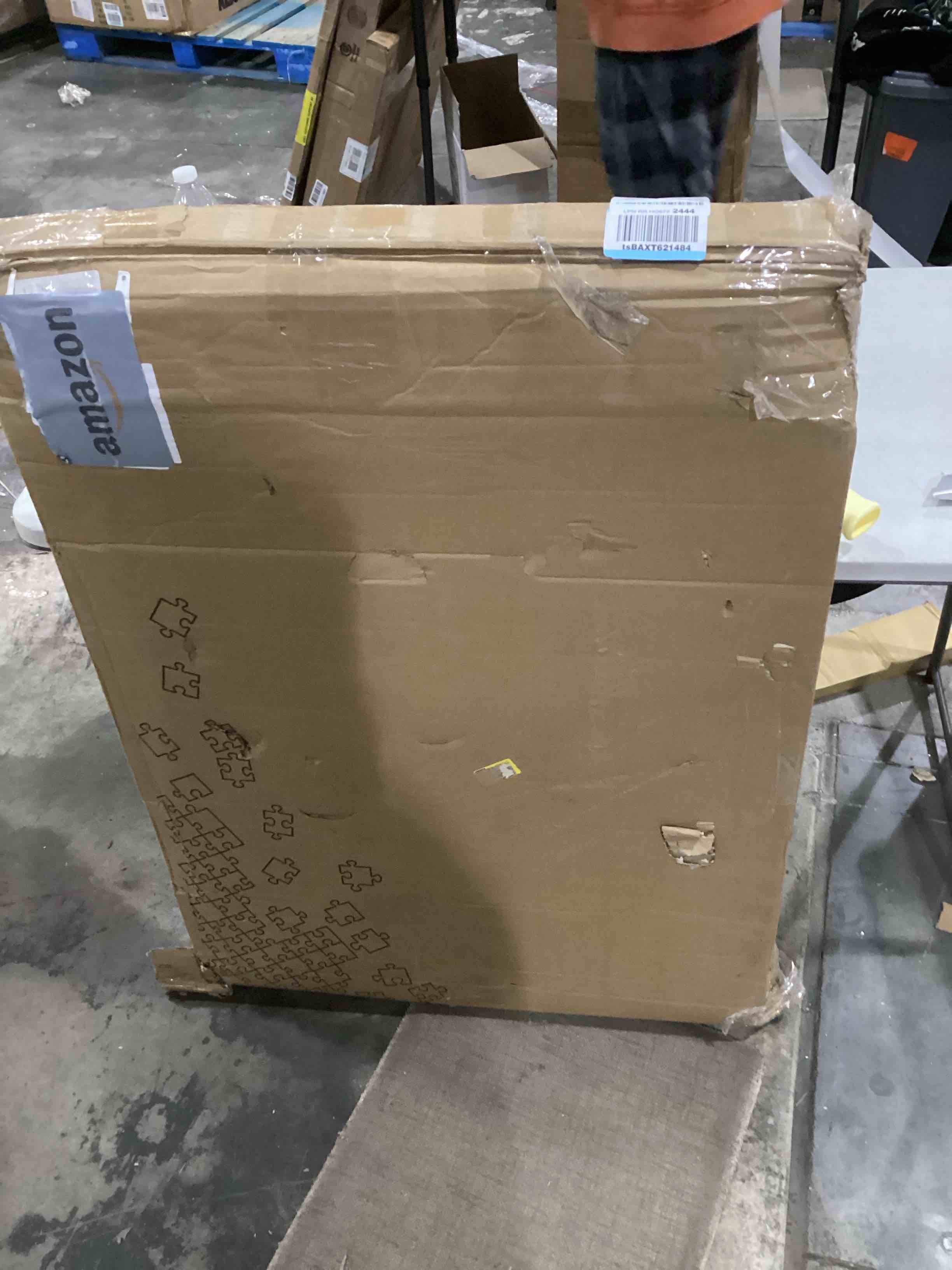 https://s3.amazonaws.com/lotting-images-prod/bidfta/GRN4037795_1708091080378.jpeg
