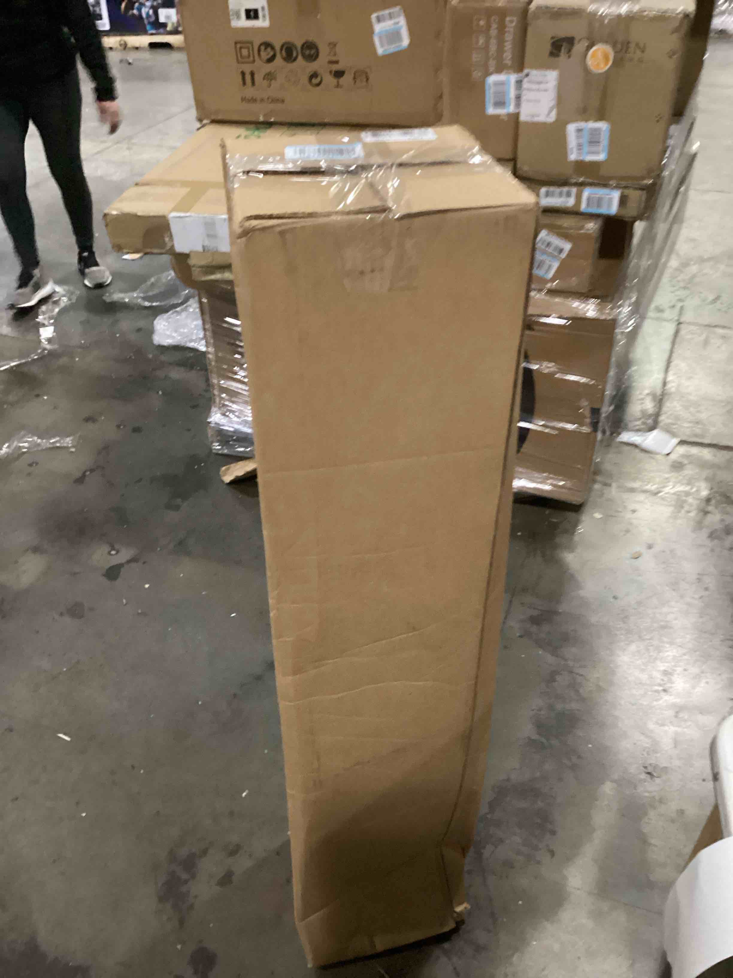 https://s3.amazonaws.com/lotting-images-prod/bidfta/GRN4037840_1708101091664.jpeg