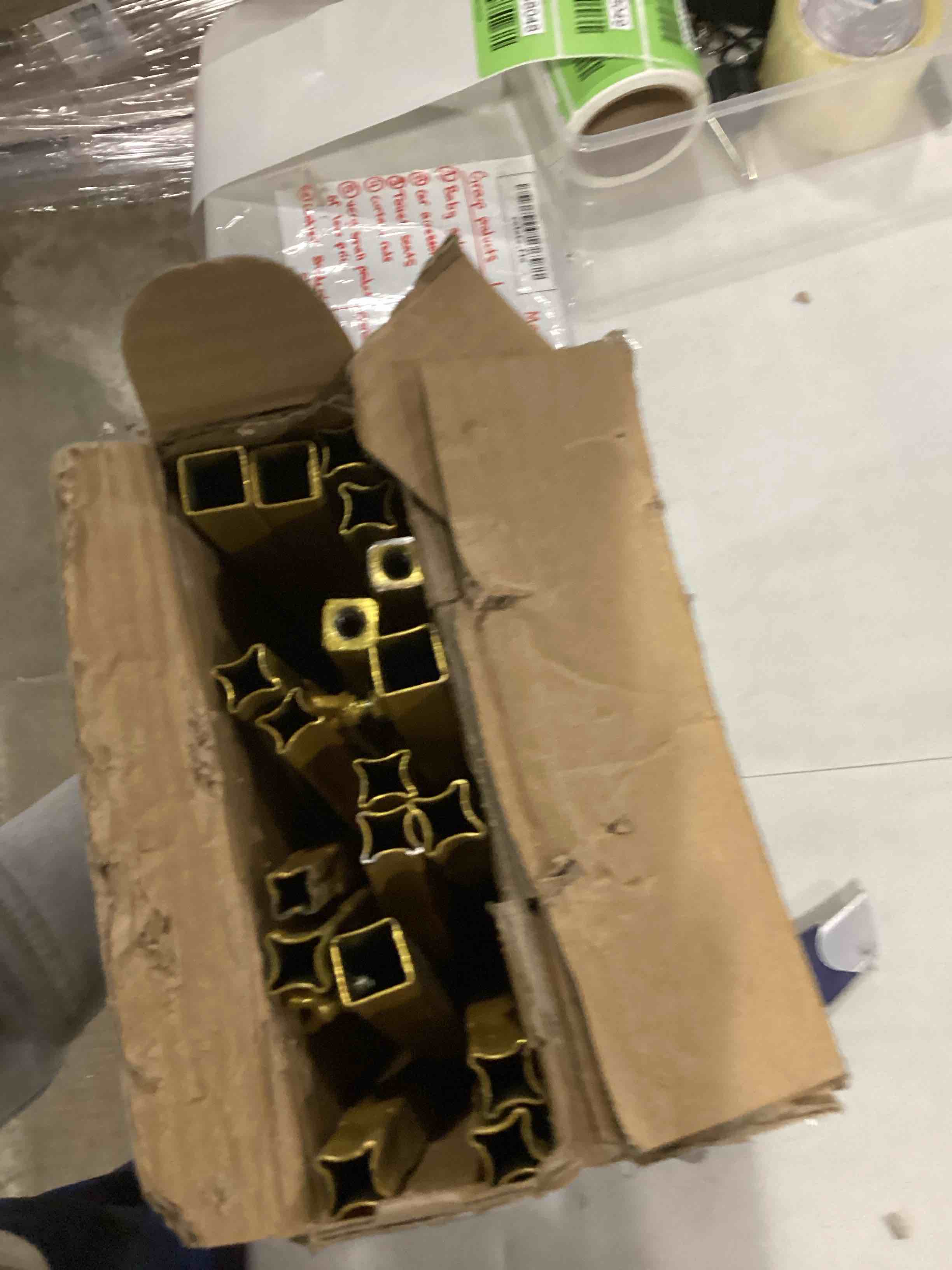 https://s3.amazonaws.com/lotting-images-prod/bidfta/GRN4038048_1708432013049.jpeg