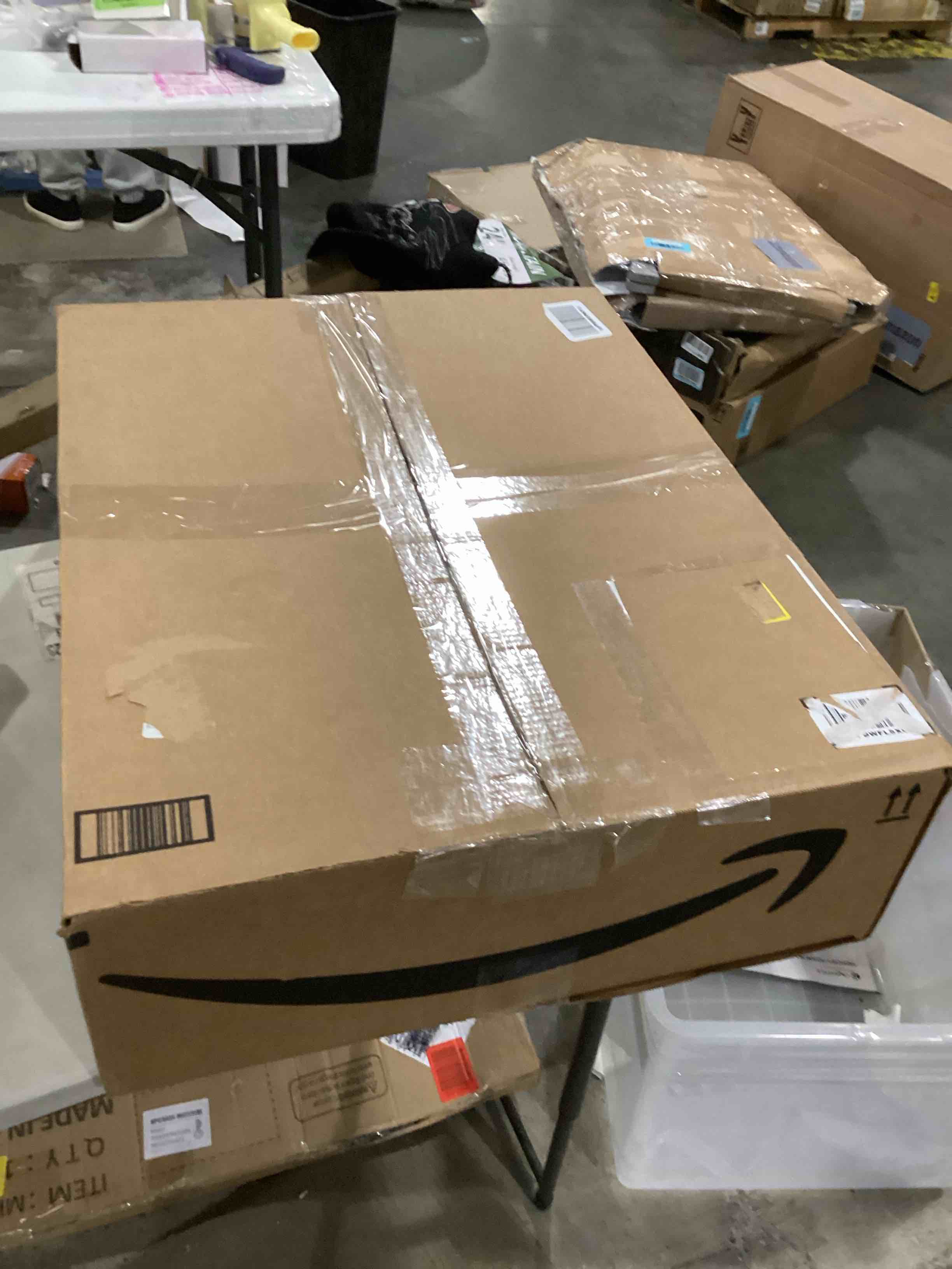 https://s3.amazonaws.com/lotting-images-prod/bidfta/GRN4038056_1708433534795.jpeg