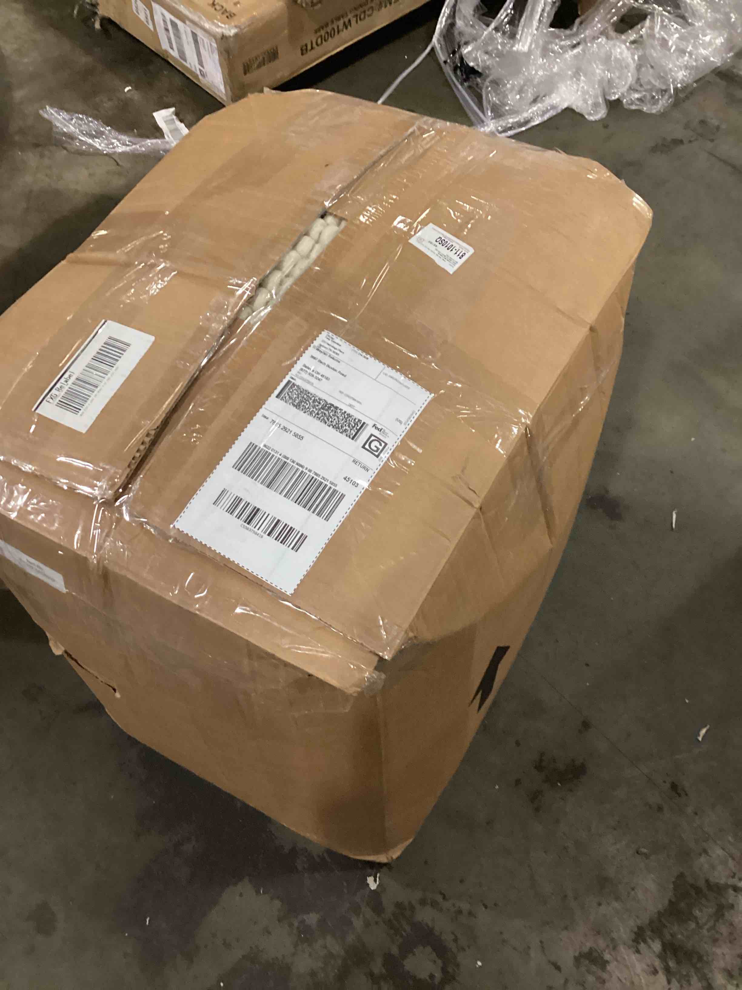 https://s3.amazonaws.com/lotting-images-prod/bidfta/GRN4038119_1708447658788.jpeg