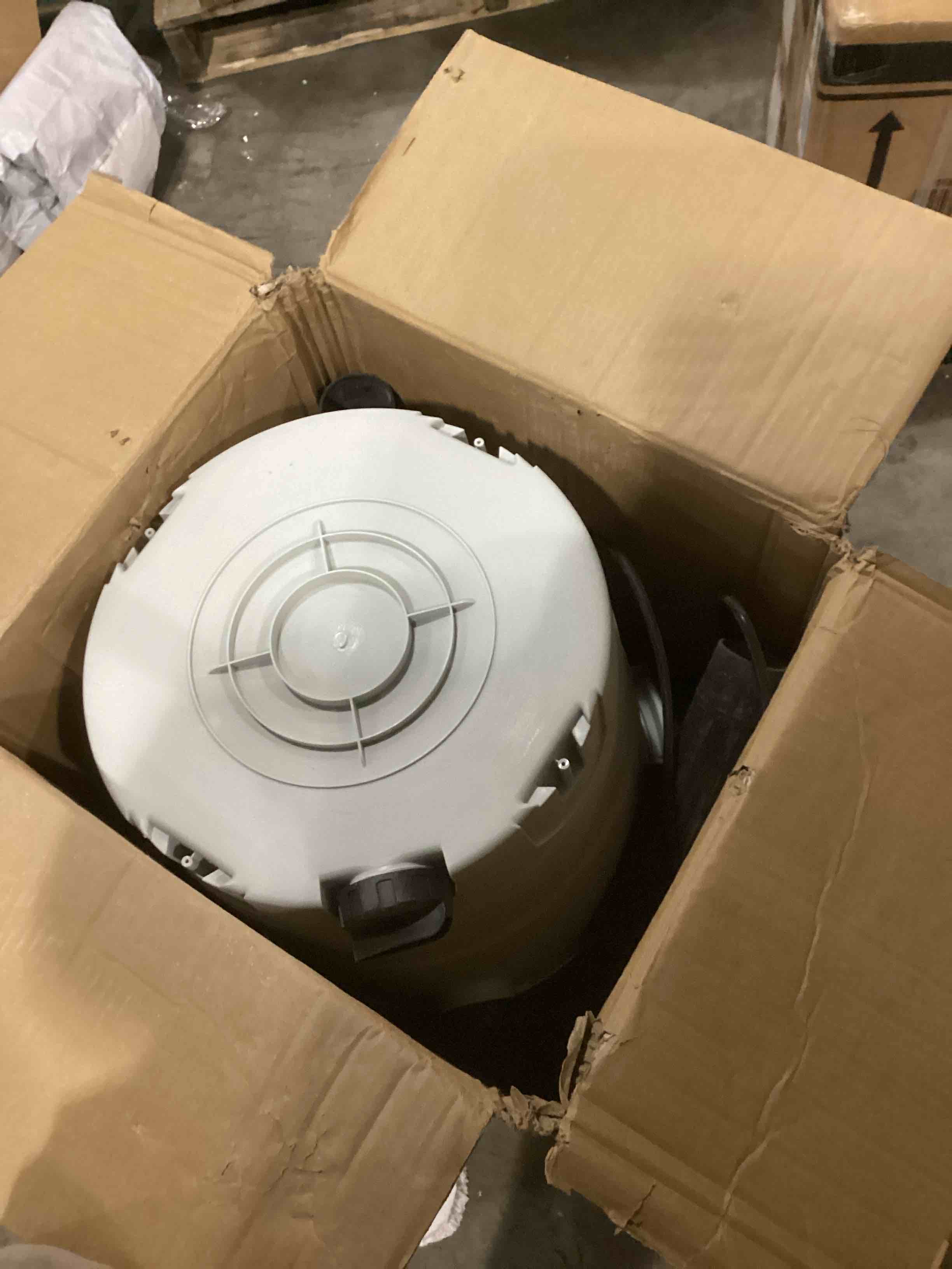 https://s3.amazonaws.com/lotting-images-prod/bidfta/GRN4039336_1707926620676.jpeg