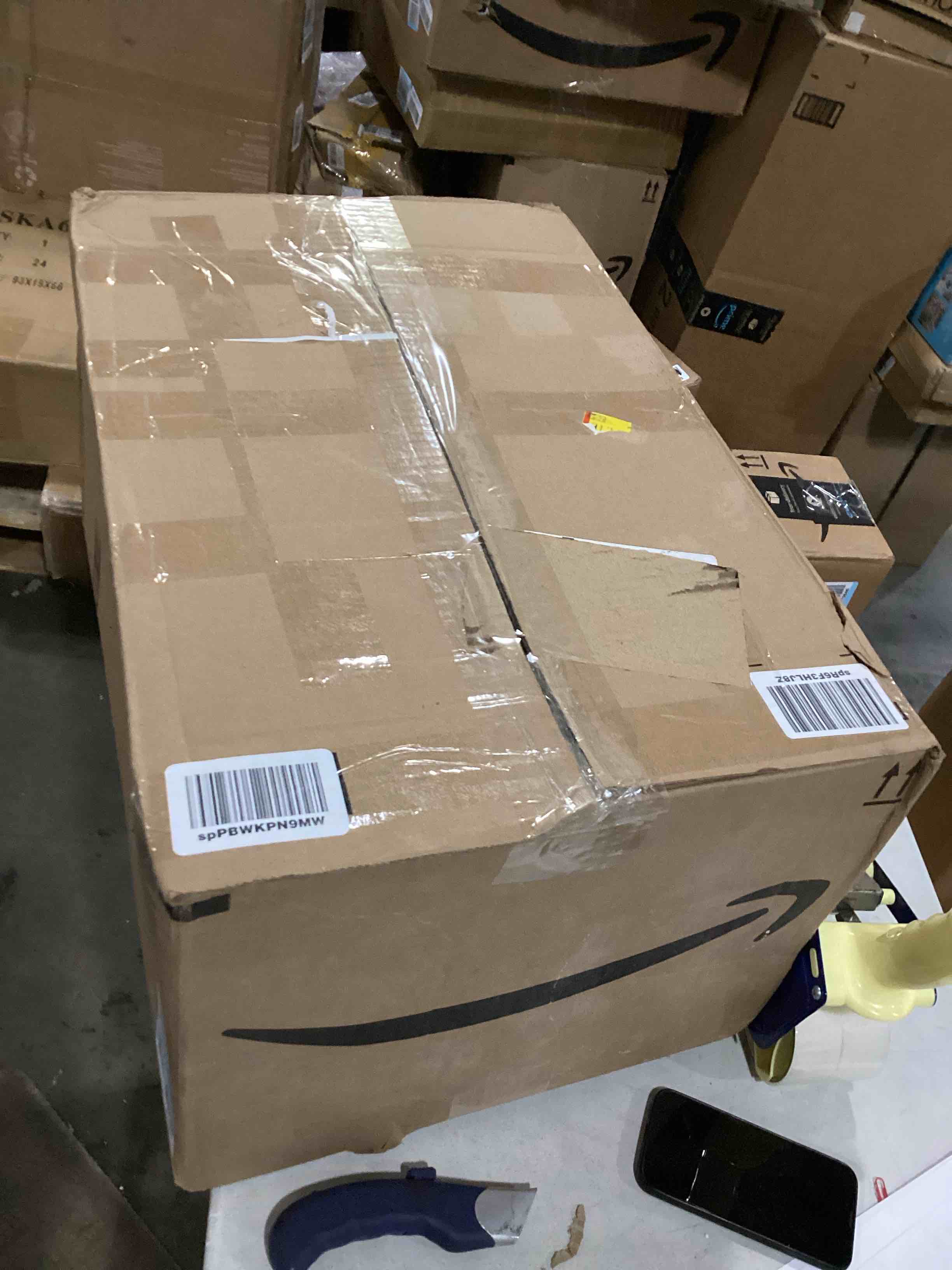 https://s3.amazonaws.com/lotting-images-prod/bidfta/GRN4039931_1708965873863.jpeg