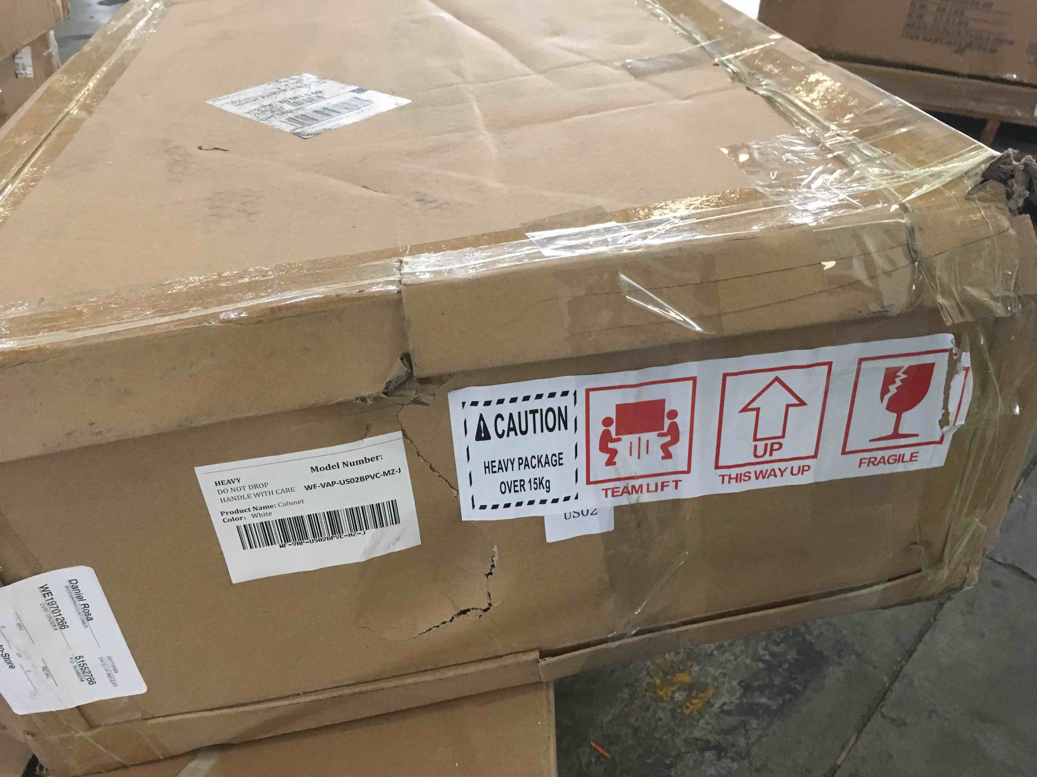 https://s3.amazonaws.com/lotting-images-prod/bidfta/GRN4068008_1687445339184.jpeg