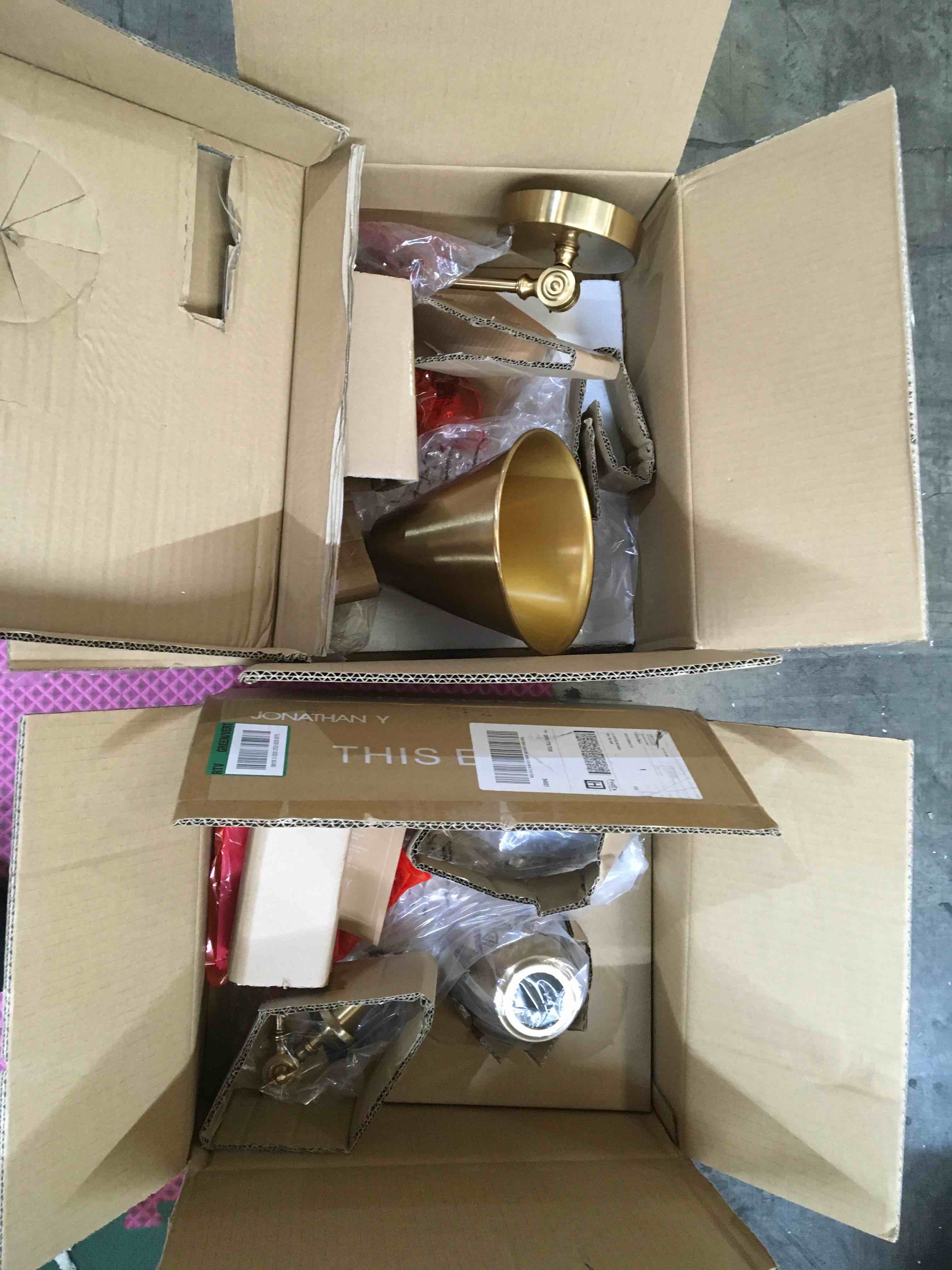 https://s3.amazonaws.com/lotting-images-prod/bidfta/GRN4068501_1687360053393.jpeg