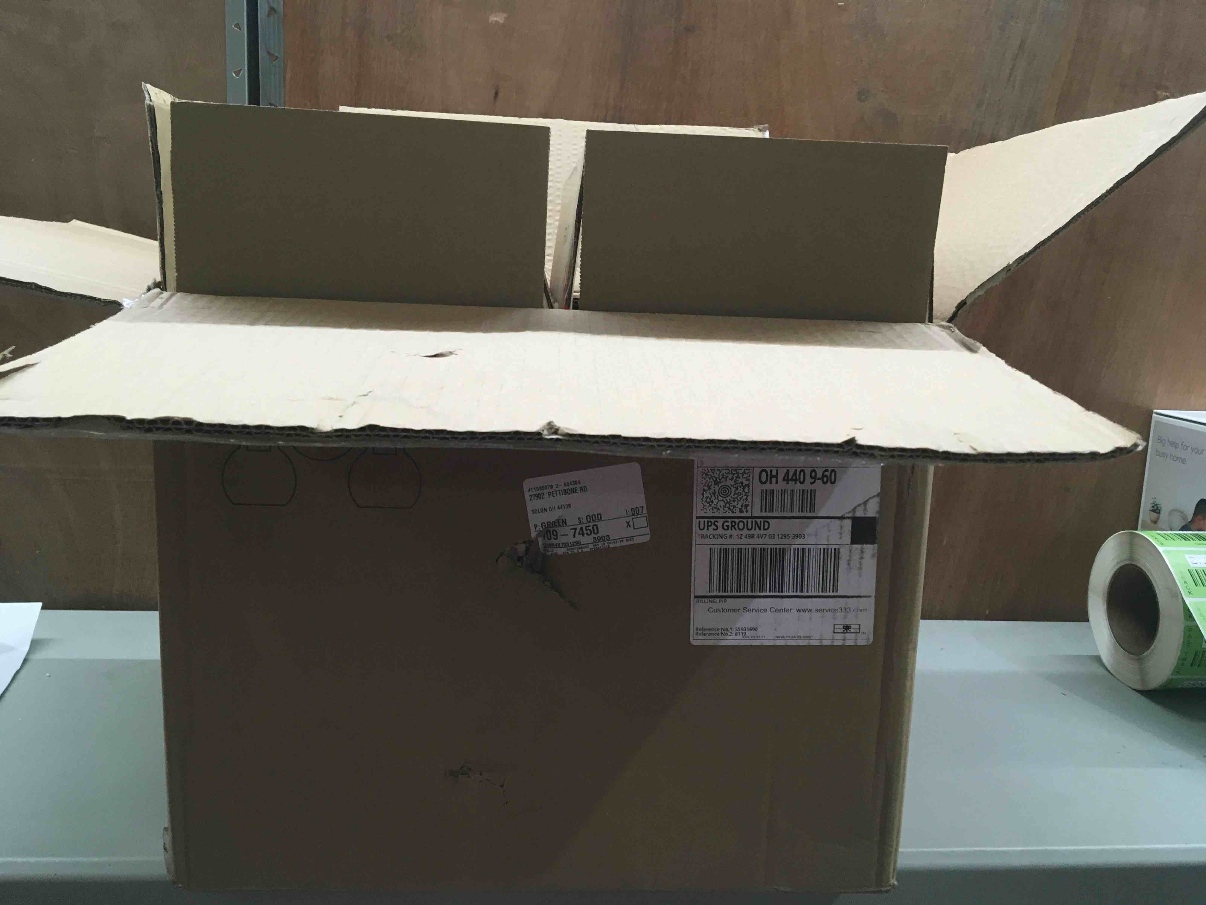 https://s3.amazonaws.com/lotting-images-prod/bidfta/GRN4068502_1687360587995.jpeg