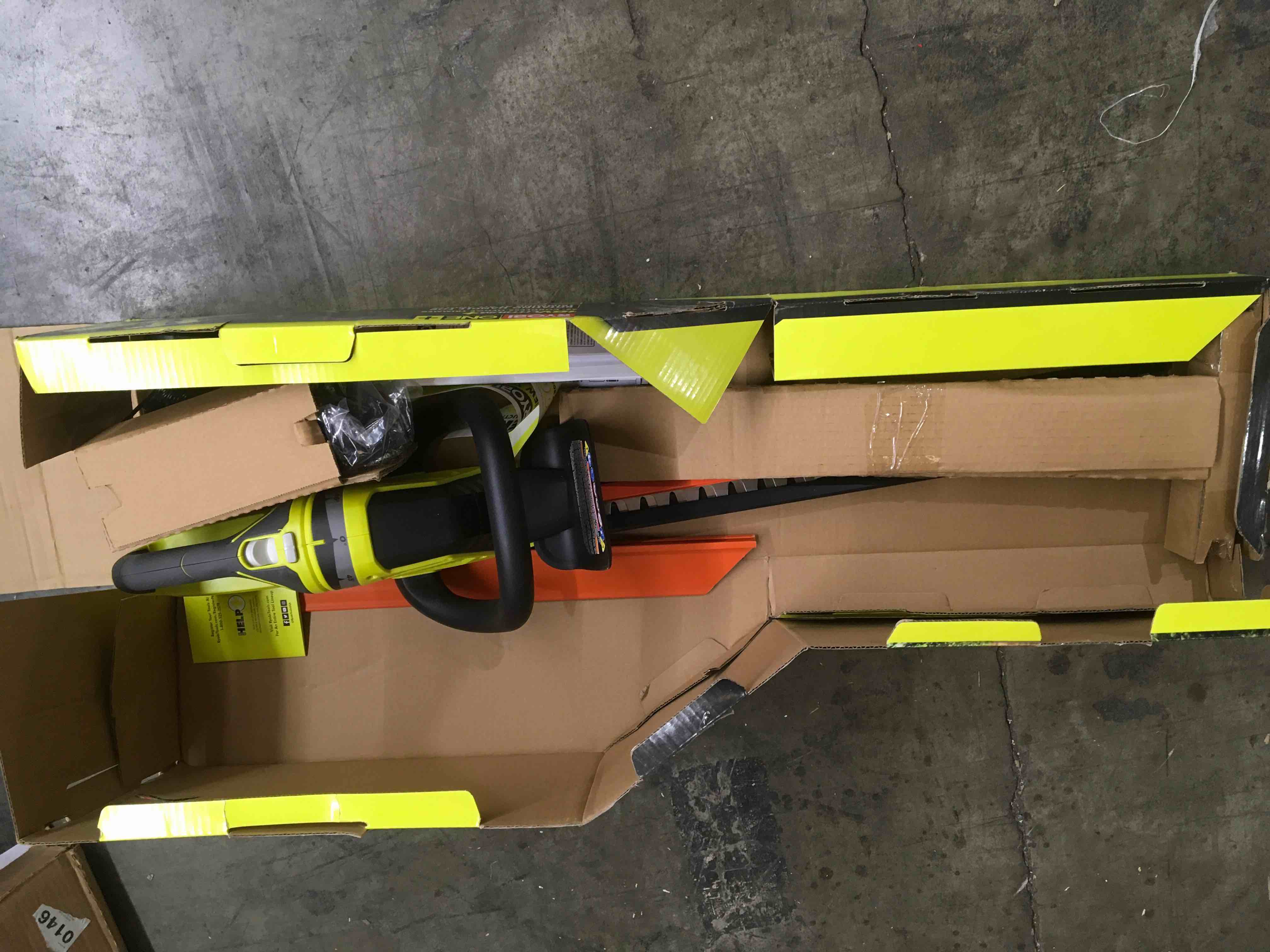 https://s3.amazonaws.com/lotting-images-prod/bidfta/GRN4068632_1687463387188.jpeg
