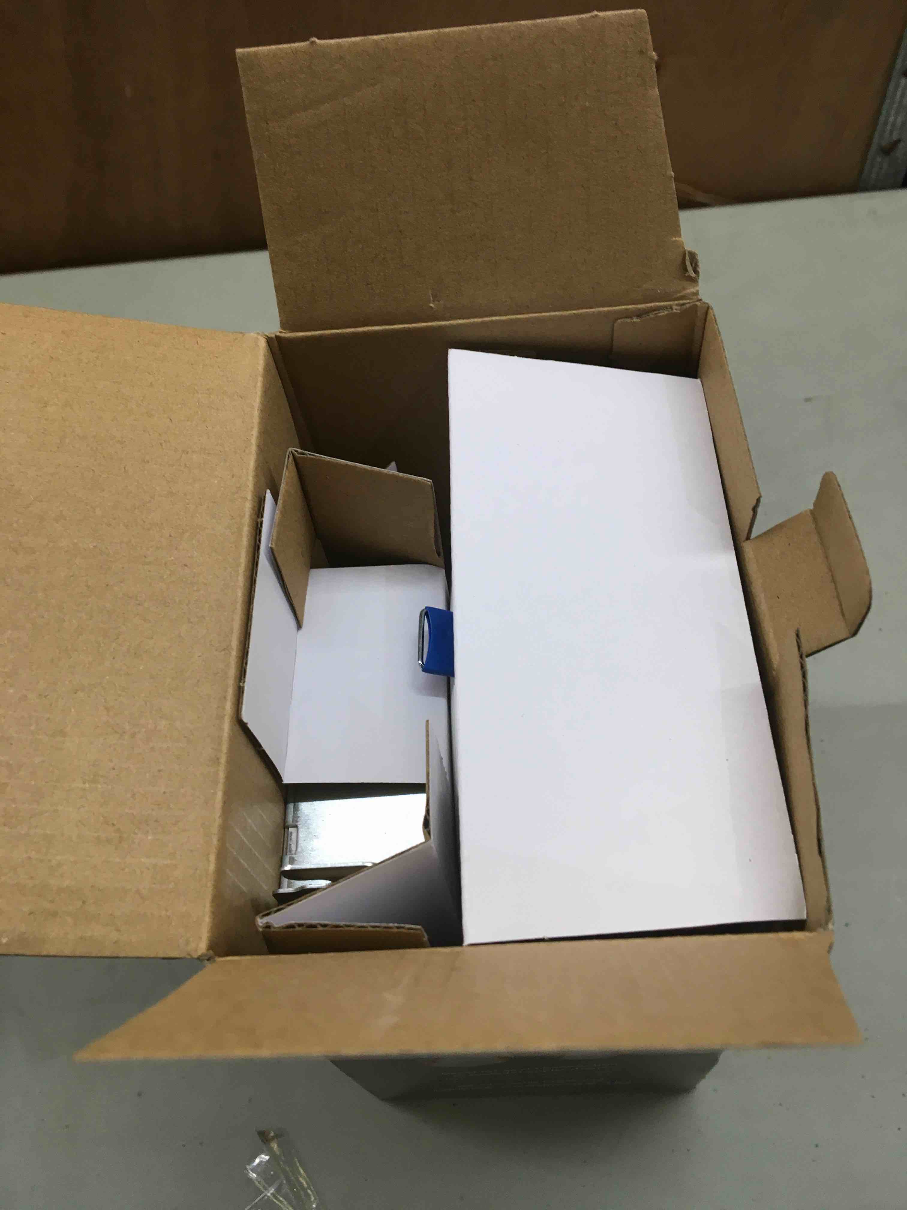 https://s3.amazonaws.com/lotting-images-prod/bidfta/GRN4068732_1687550277214.jpeg