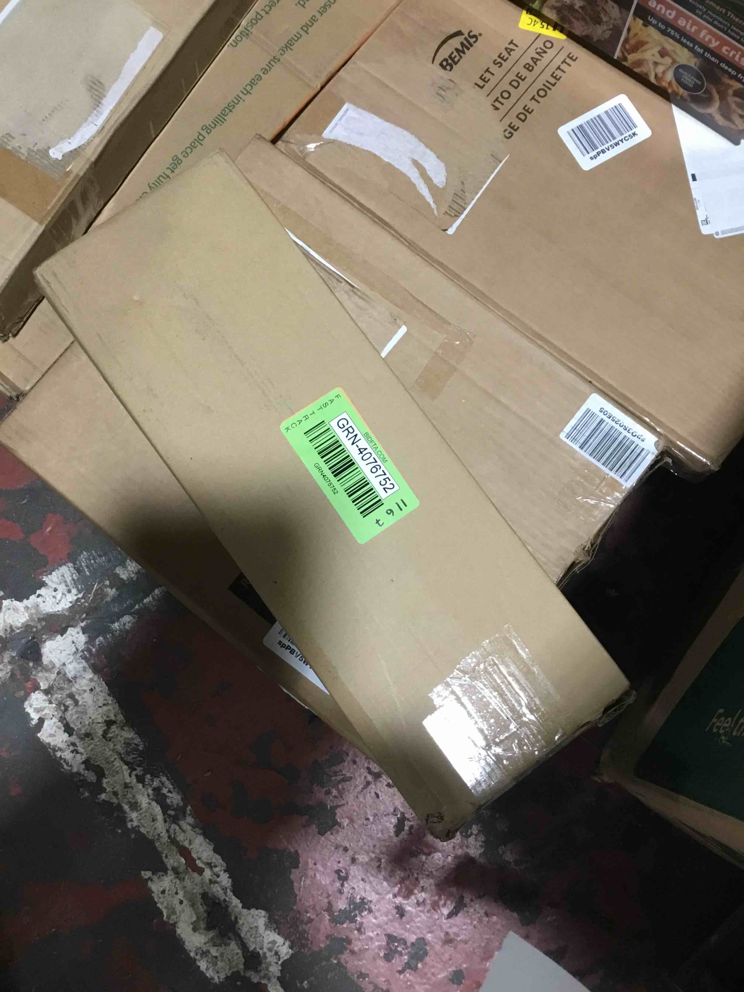 https://s3.amazonaws.com/lotting-images-prod/bidfta/GRN4076752_1709817202809.jpeg