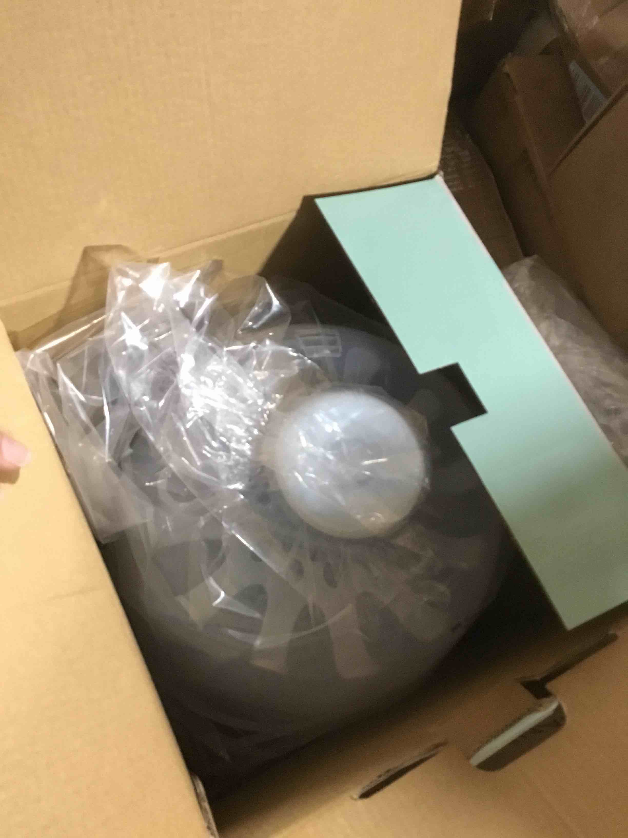 https://s3.amazonaws.com/lotting-images-prod/bidfta/GRN4077511_1708469055311.jpeg