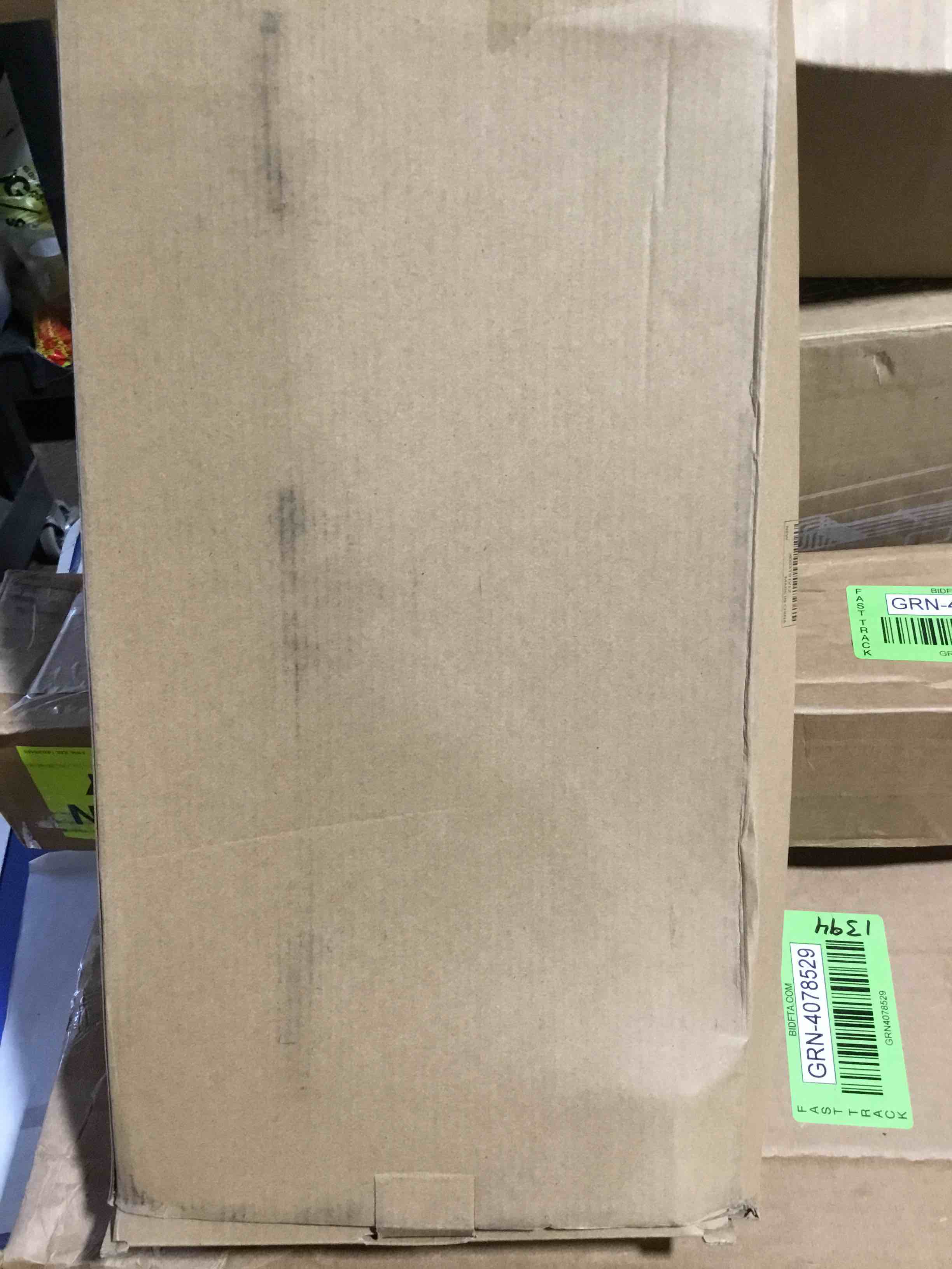 https://s3.amazonaws.com/lotting-images-prod/bidfta/GRN4078520_1710948368651.jpeg