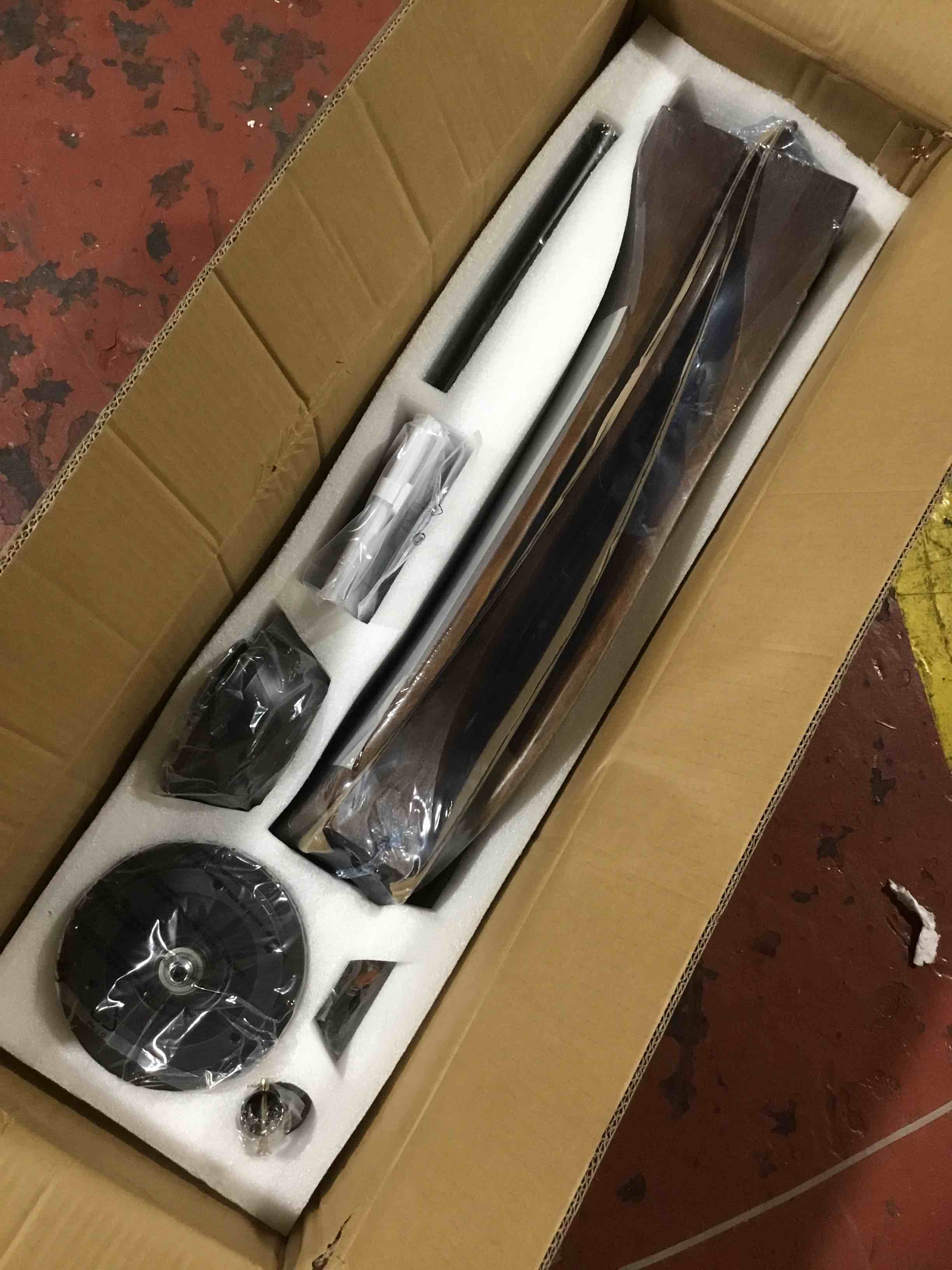 https://s3.amazonaws.com/lotting-images-prod/bidfta/GRN4078833_1712063978467.jpeg