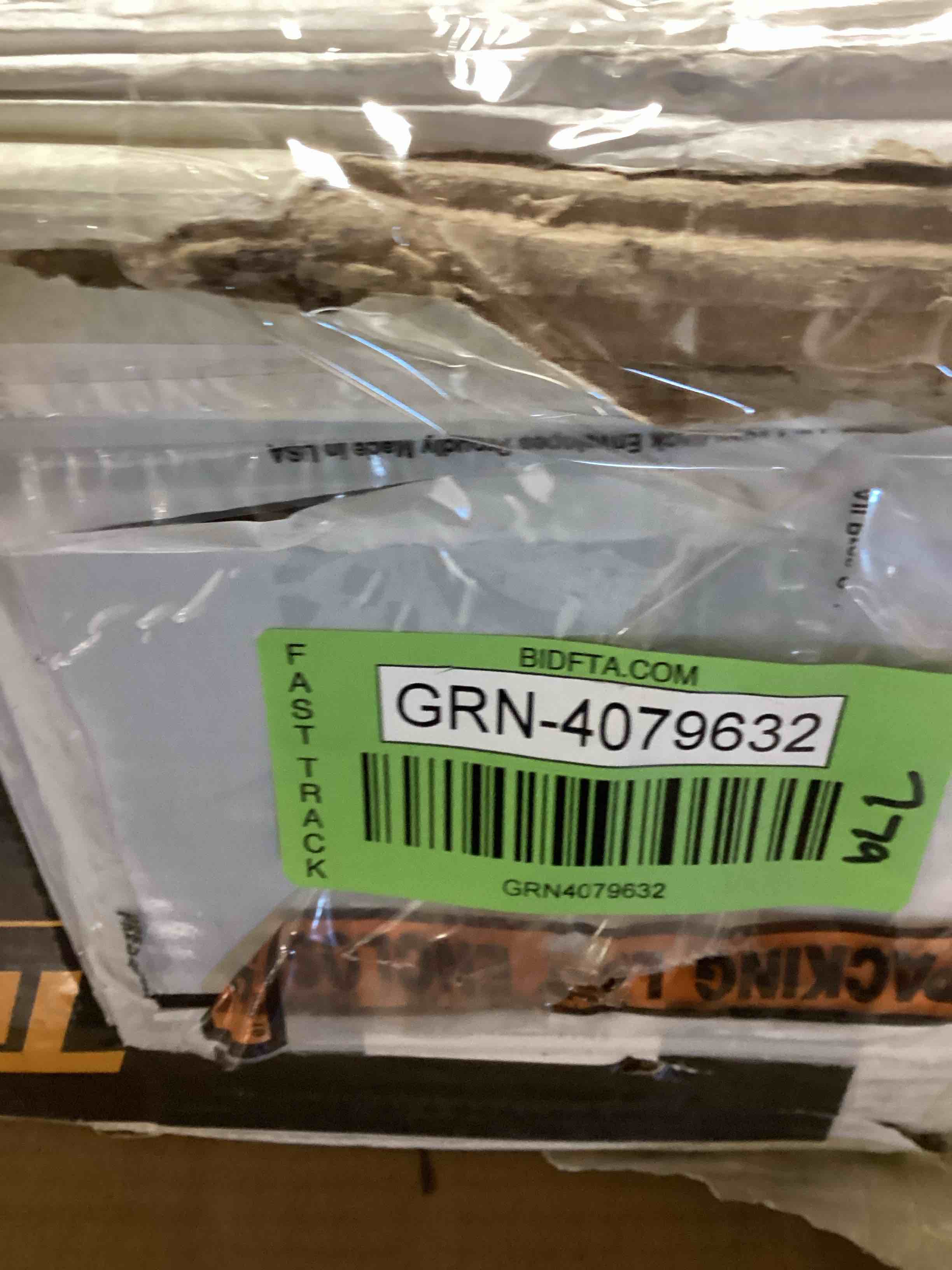 https://s3.amazonaws.com/lotting-images-prod/bidfta/GRN4079632_1708358860090.jpeg