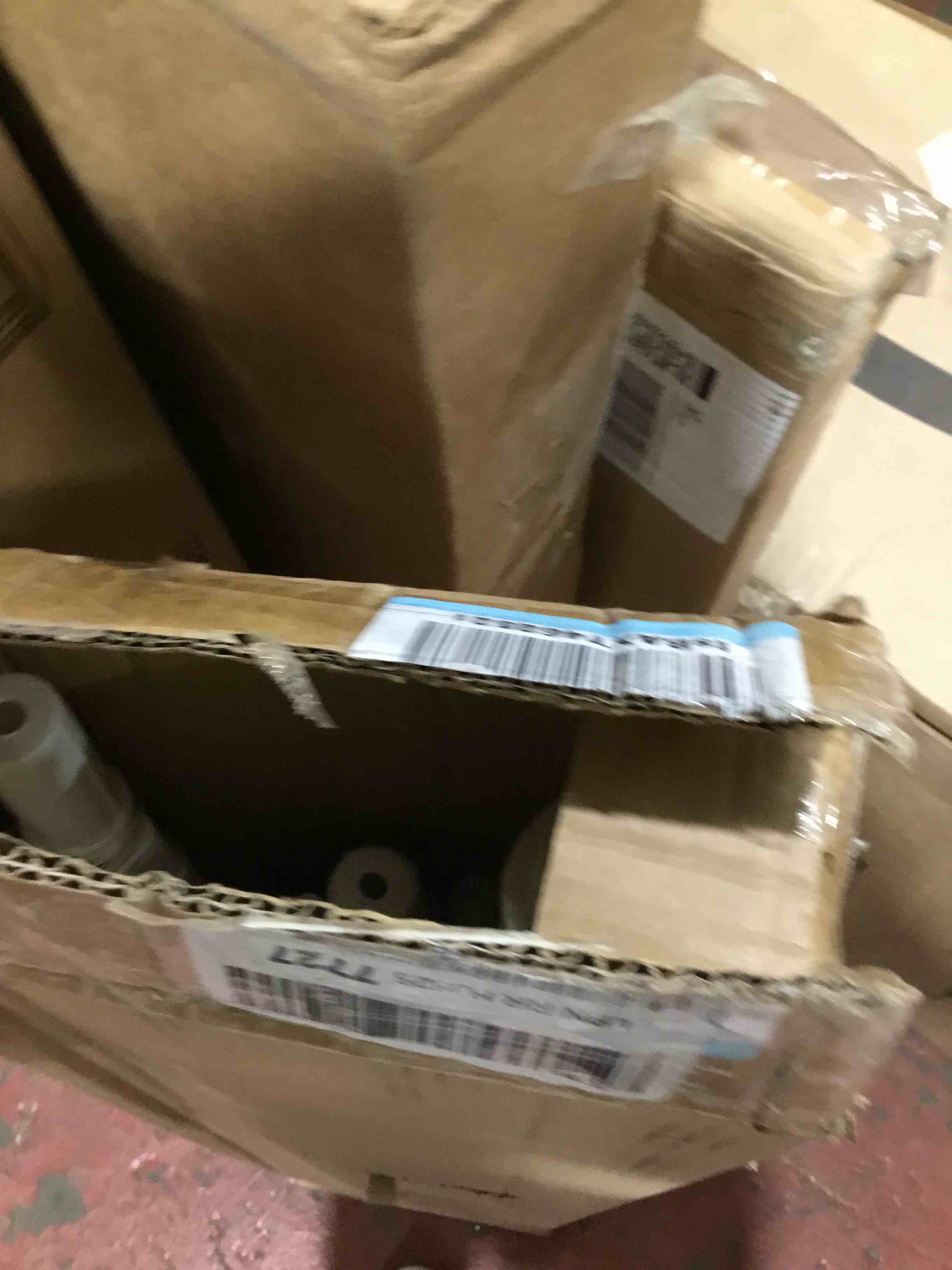 https://s3.amazonaws.com/lotting-images-prod/bidfta/GRN4084598_1704384671109.jpeg