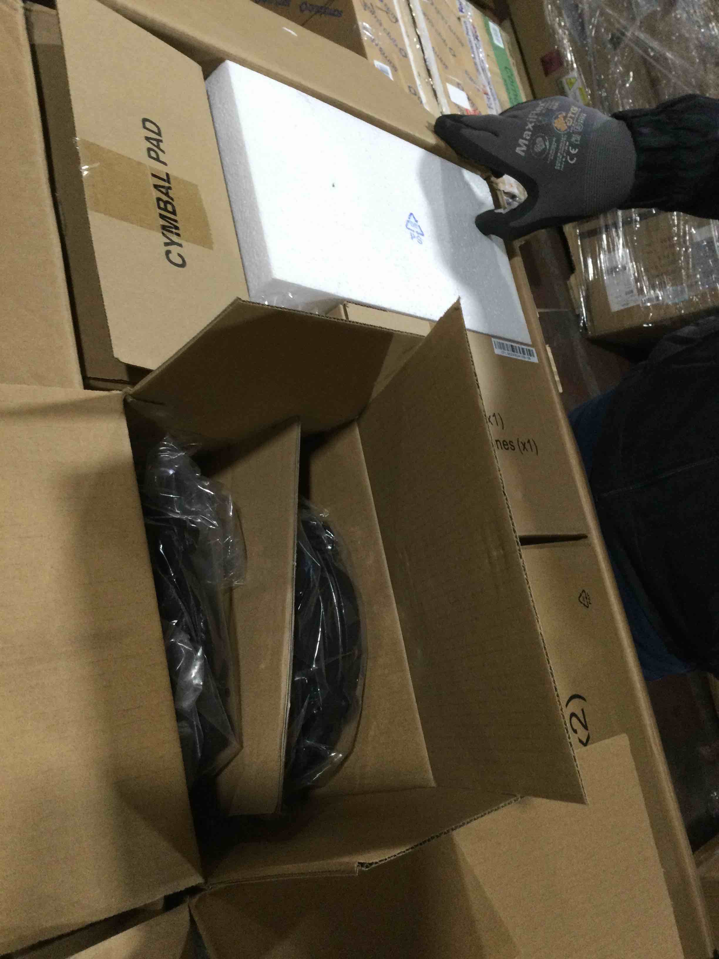https://s3.amazonaws.com/lotting-images-prod/bidfta/GRN4088829_1710870184189.jpeg