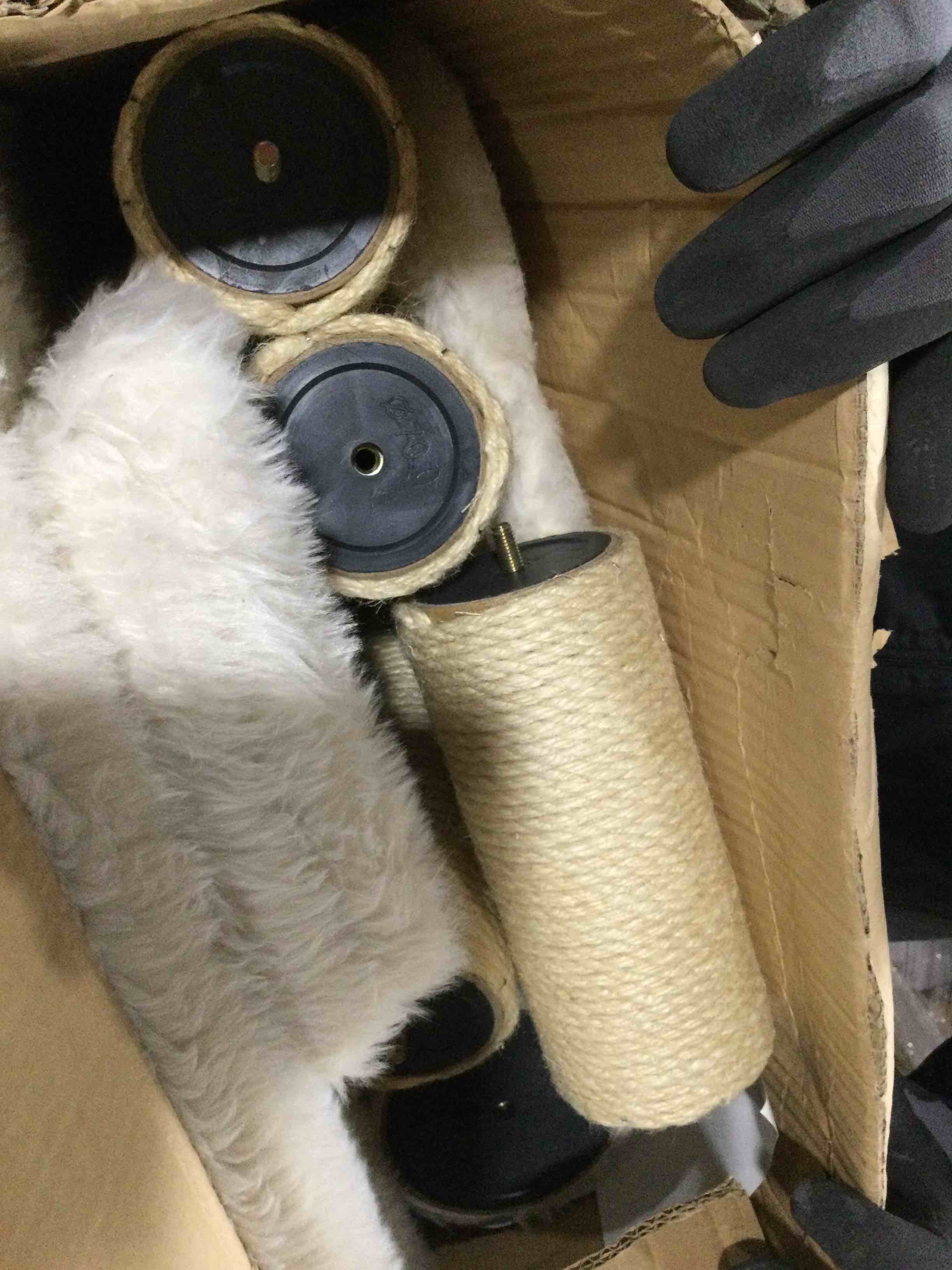 https://s3.amazonaws.com/lotting-images-prod/bidfta/GRN4088836_1710871005562.jpeg