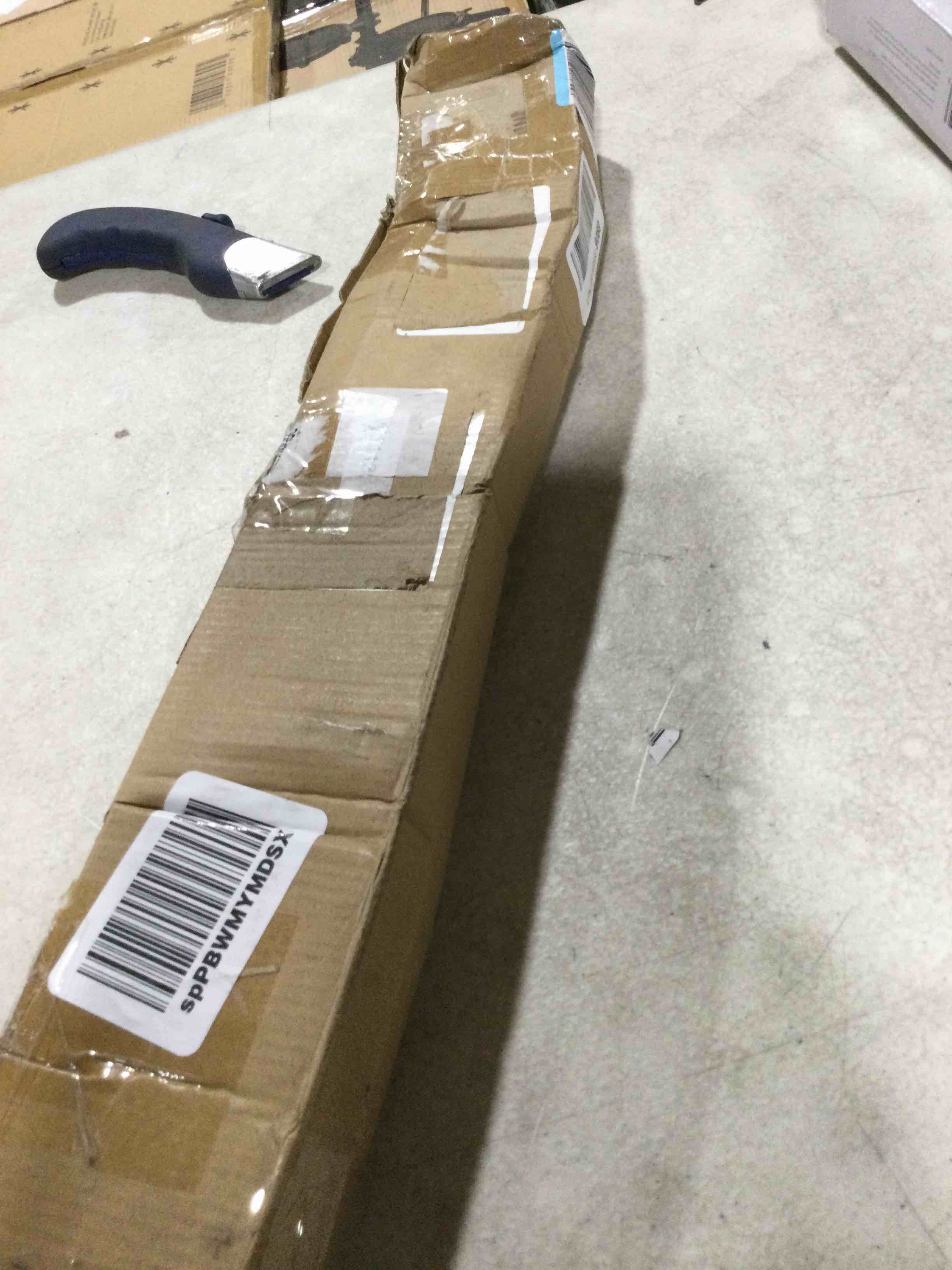 https://s3.amazonaws.com/lotting-images-prod/bidfta/GRN4088838_1710873590404.jpeg