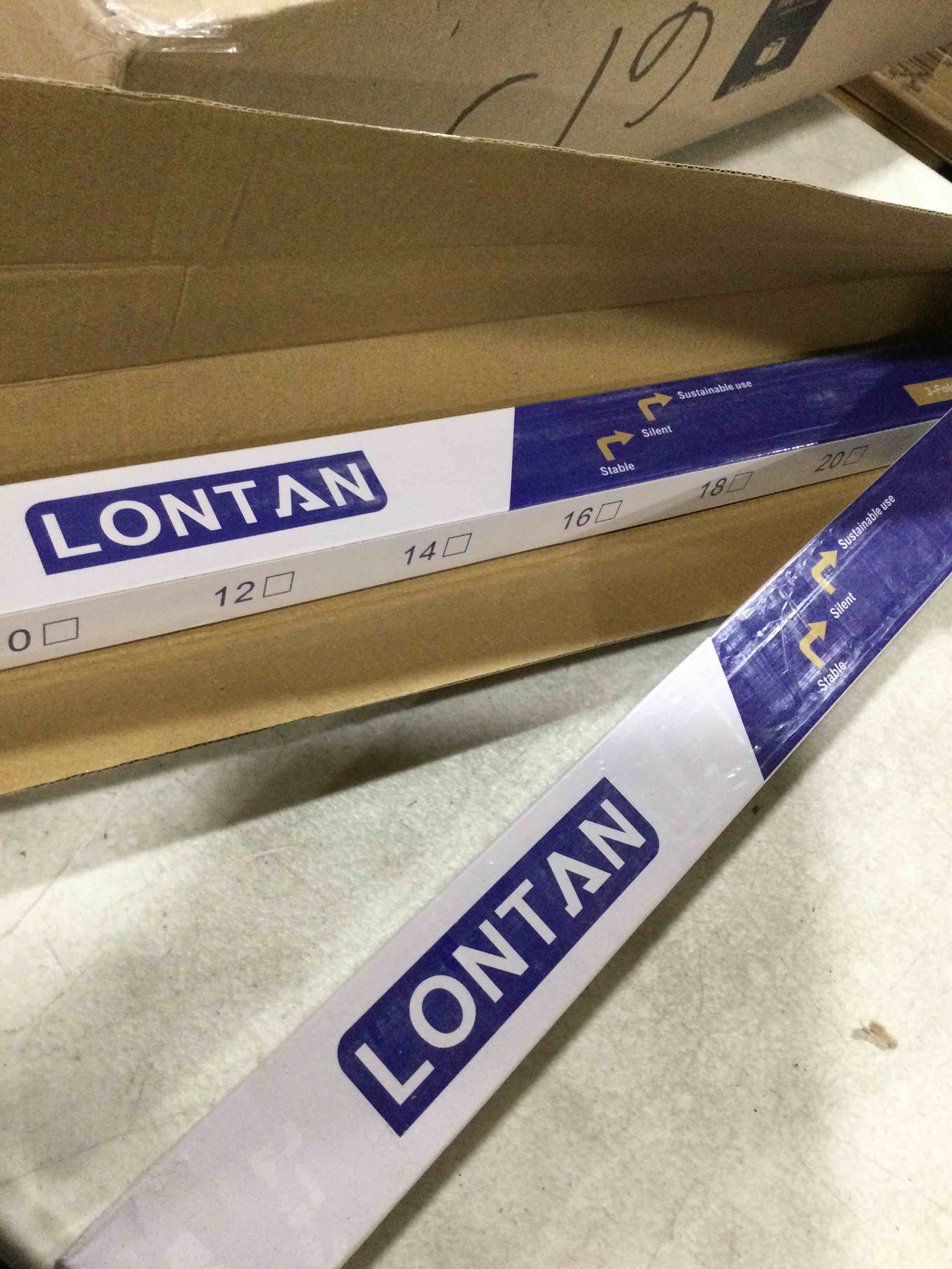 https://s3.amazonaws.com/lotting-images-prod/bidfta/GRN4088850_1710875289063.jpeg
