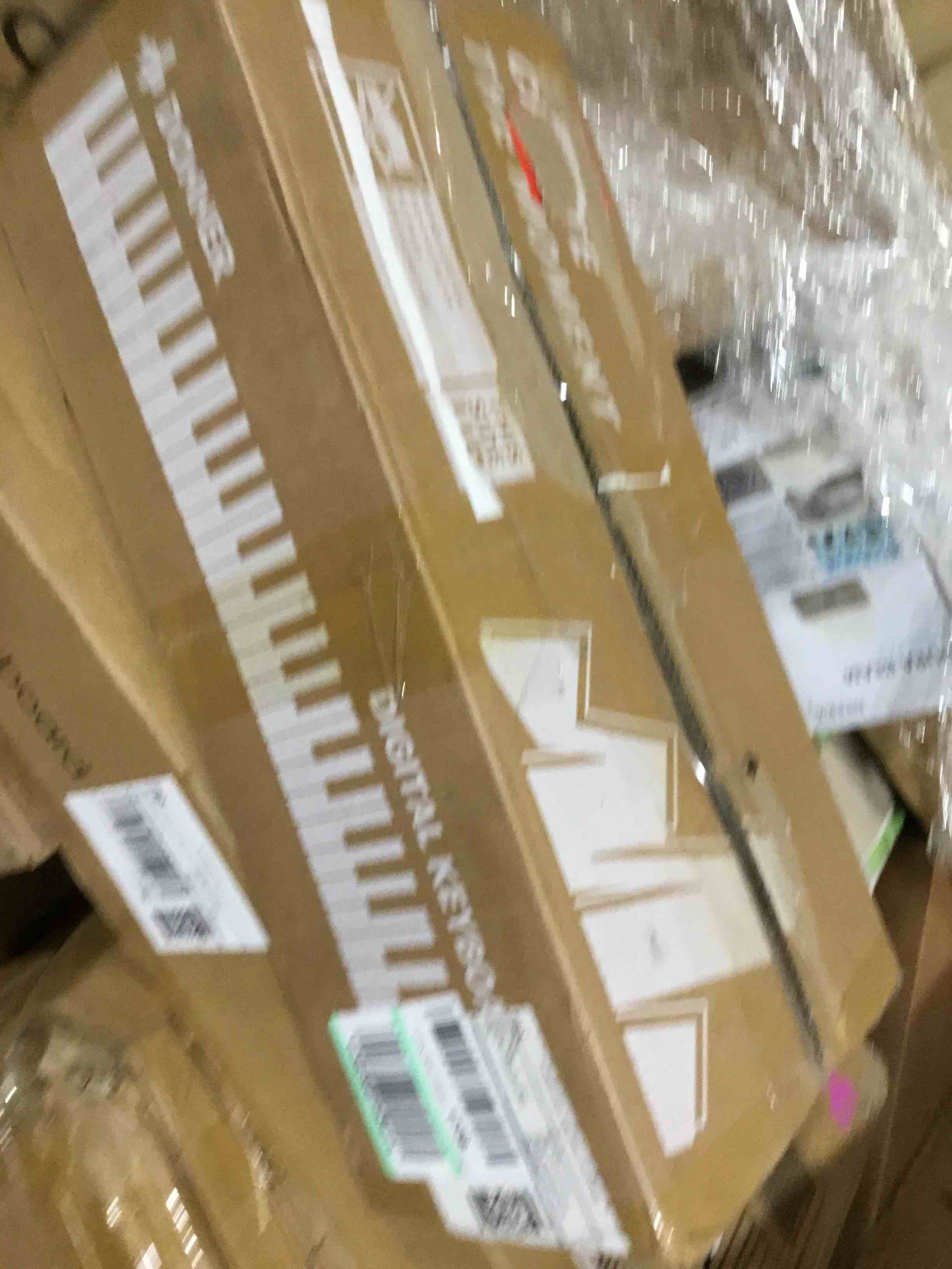 https://s3.amazonaws.com/lotting-images-prod/bidfta/GRN4090579_1708627691695.jpeg