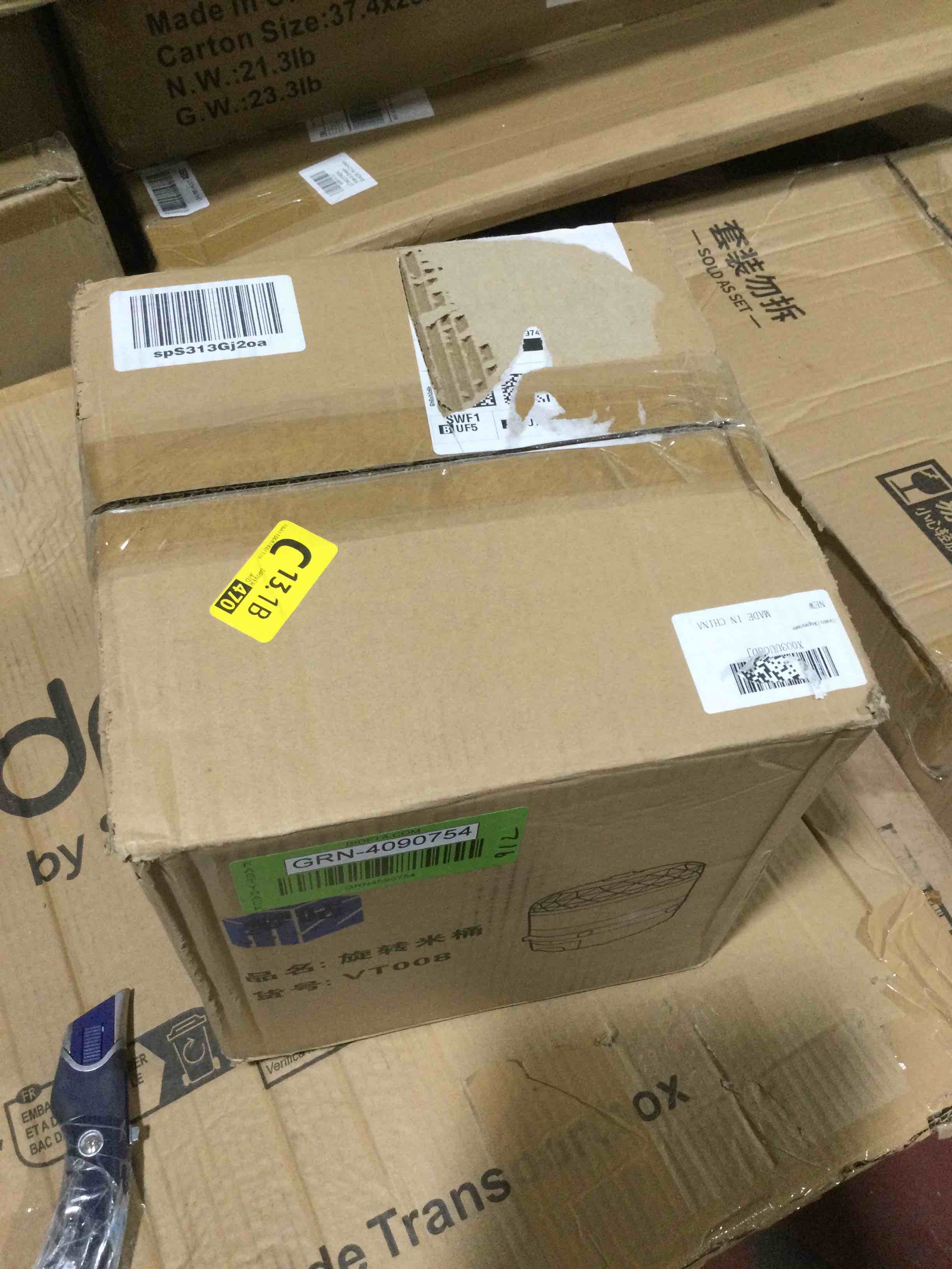 https://s3.amazonaws.com/lotting-images-prod/bidfta/GRN4090754_1708728193272.jpeg