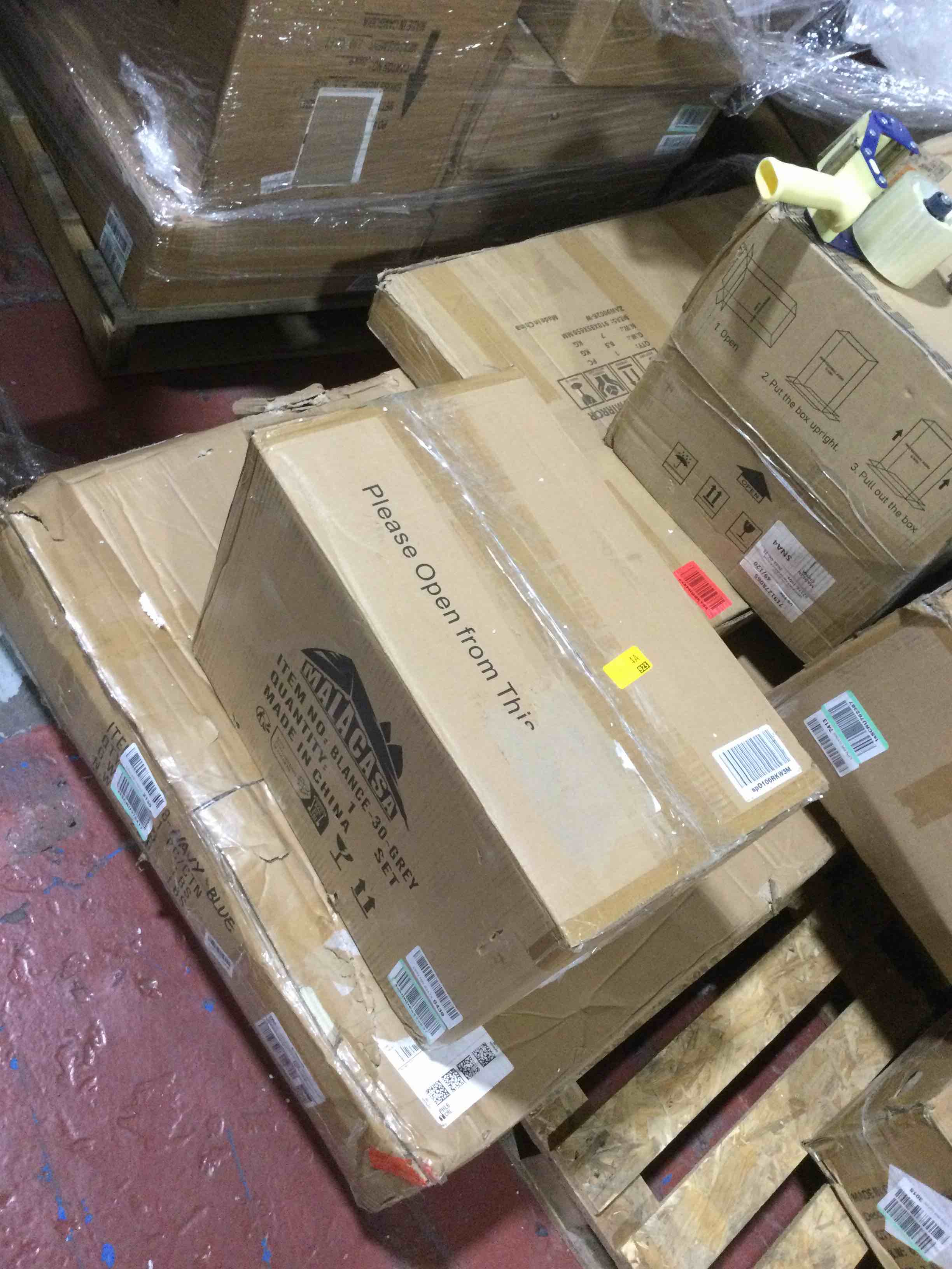 https://s3.amazonaws.com/lotting-images-prod/bidfta/GRN4090771_1708971763861.jpeg