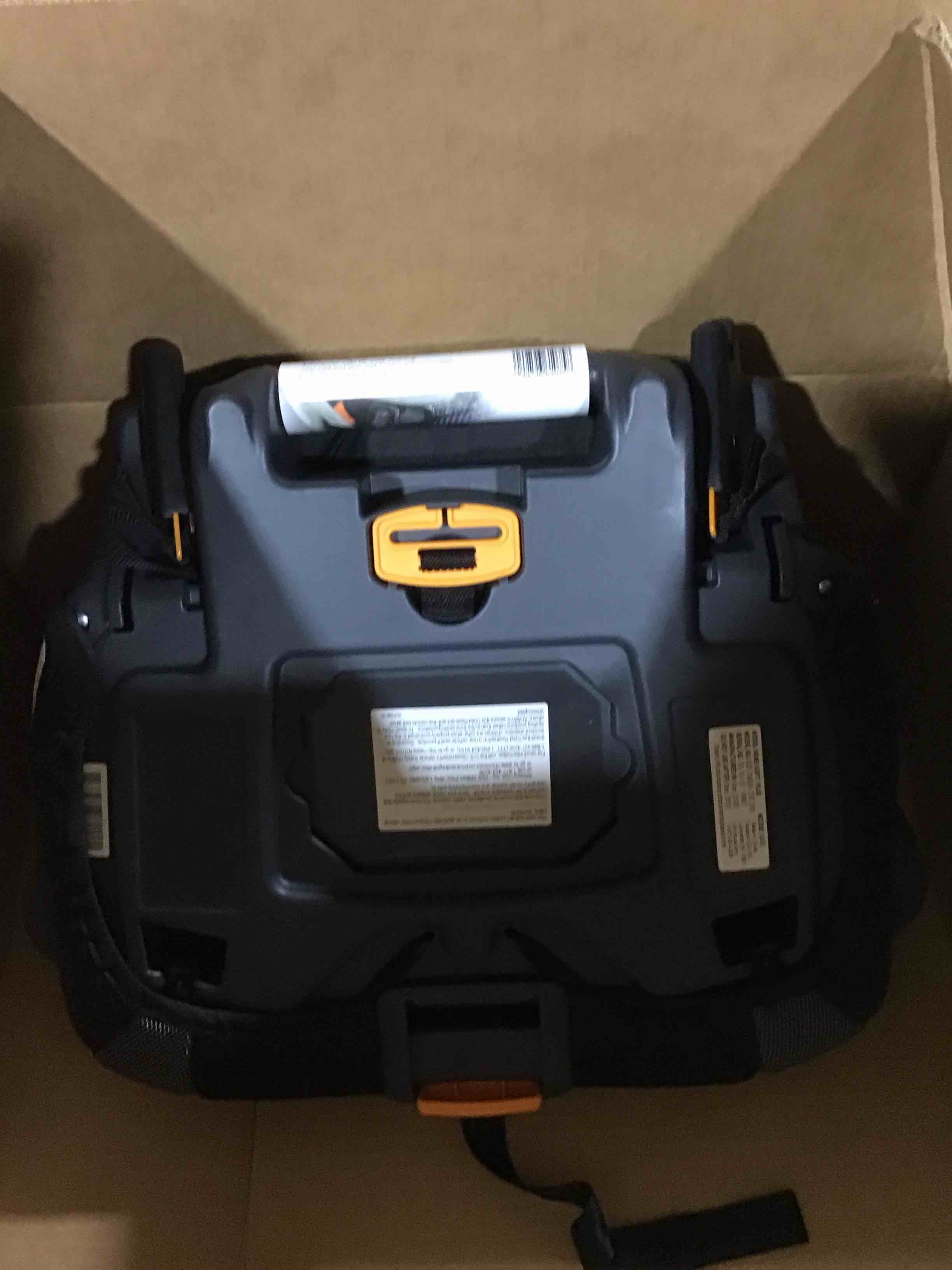 https://s3.amazonaws.com/lotting-images-prod/bidfta/GRN4091038_1708350437839.jpeg