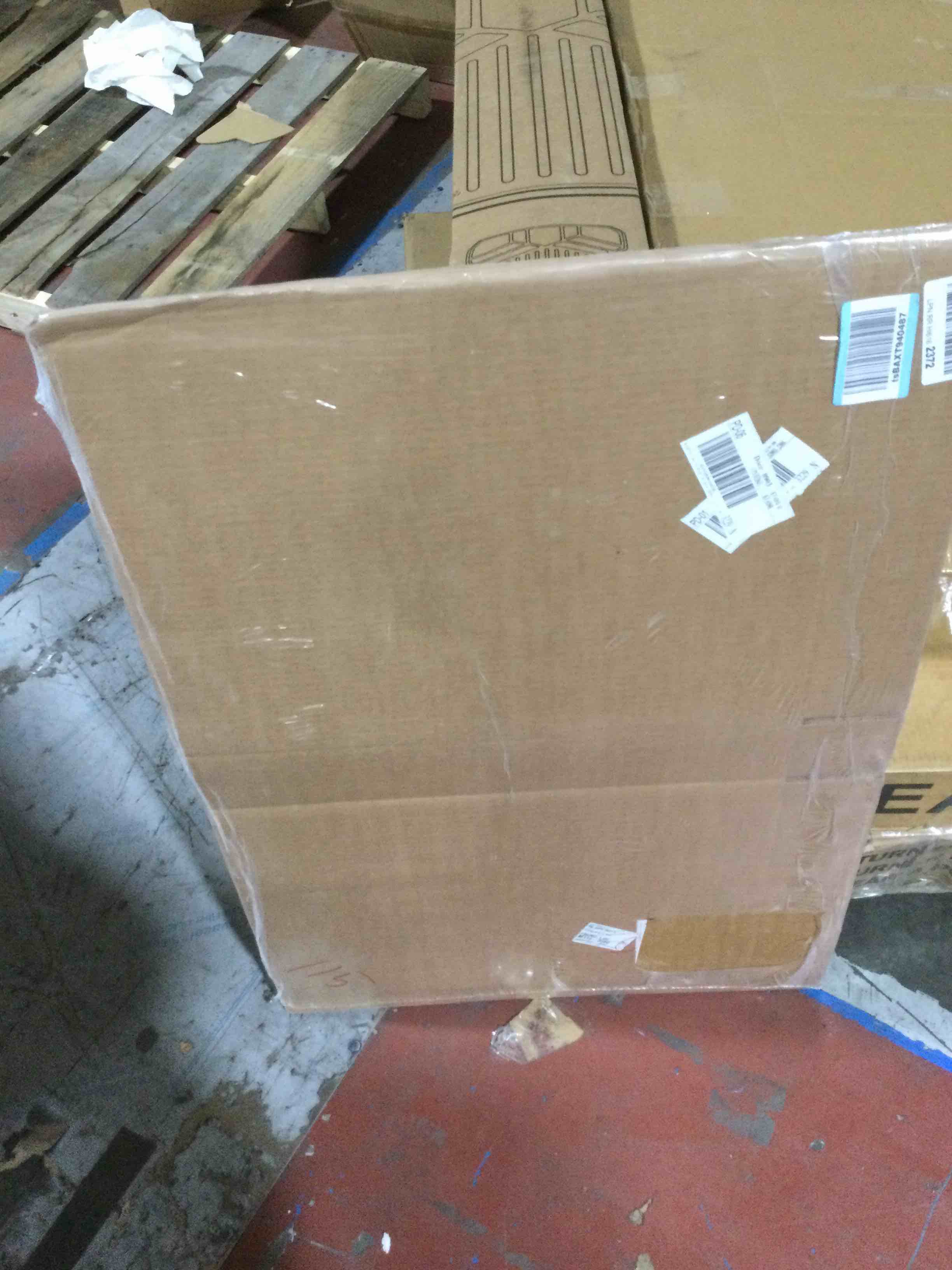 https://s3.amazonaws.com/lotting-images-prod/bidfta/GRN4093729_1707745713232.jpeg
