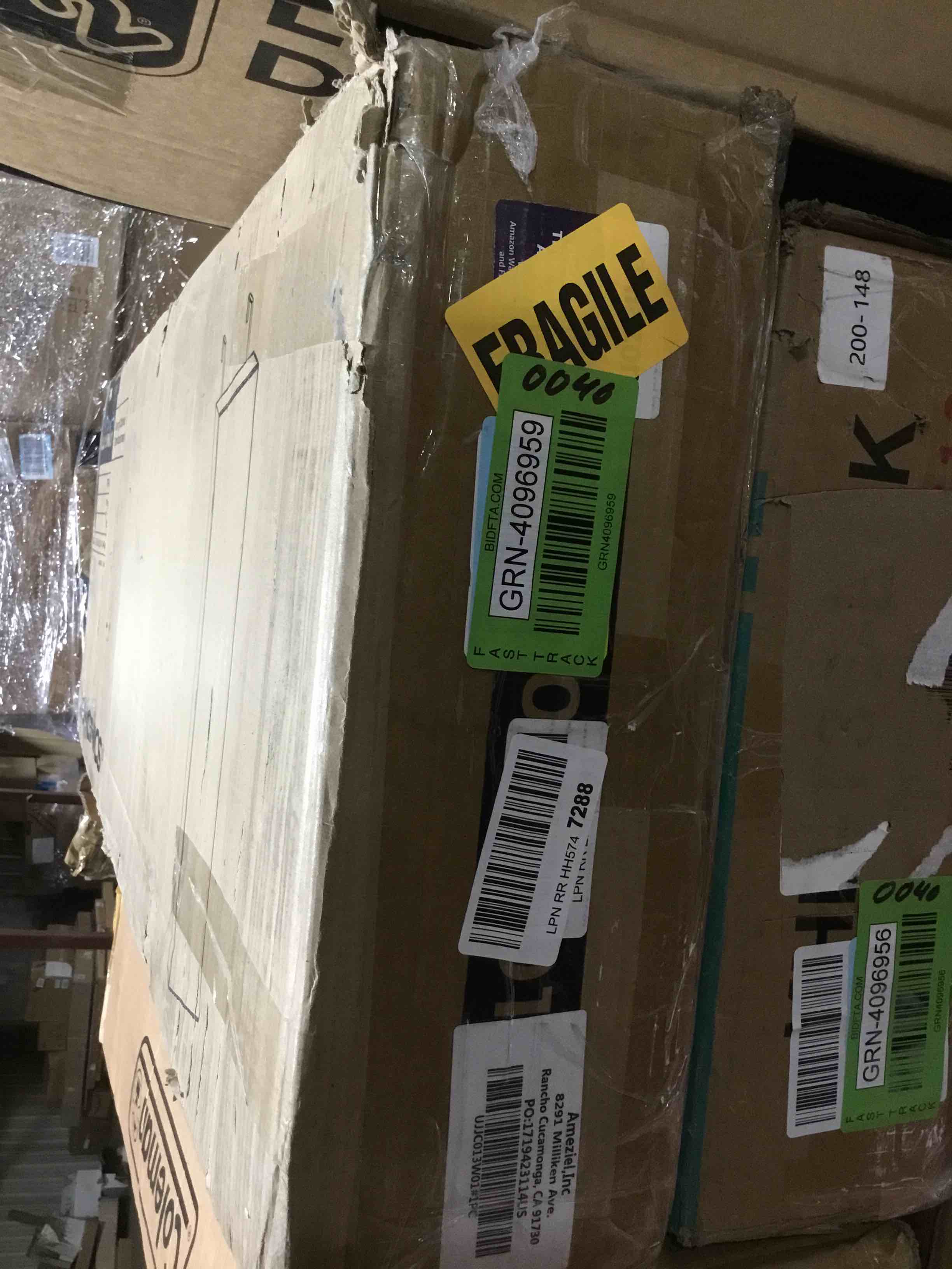 https://s3.amazonaws.com/lotting-images-prod/bidfta/GRN4096959_1704382652775.jpeg