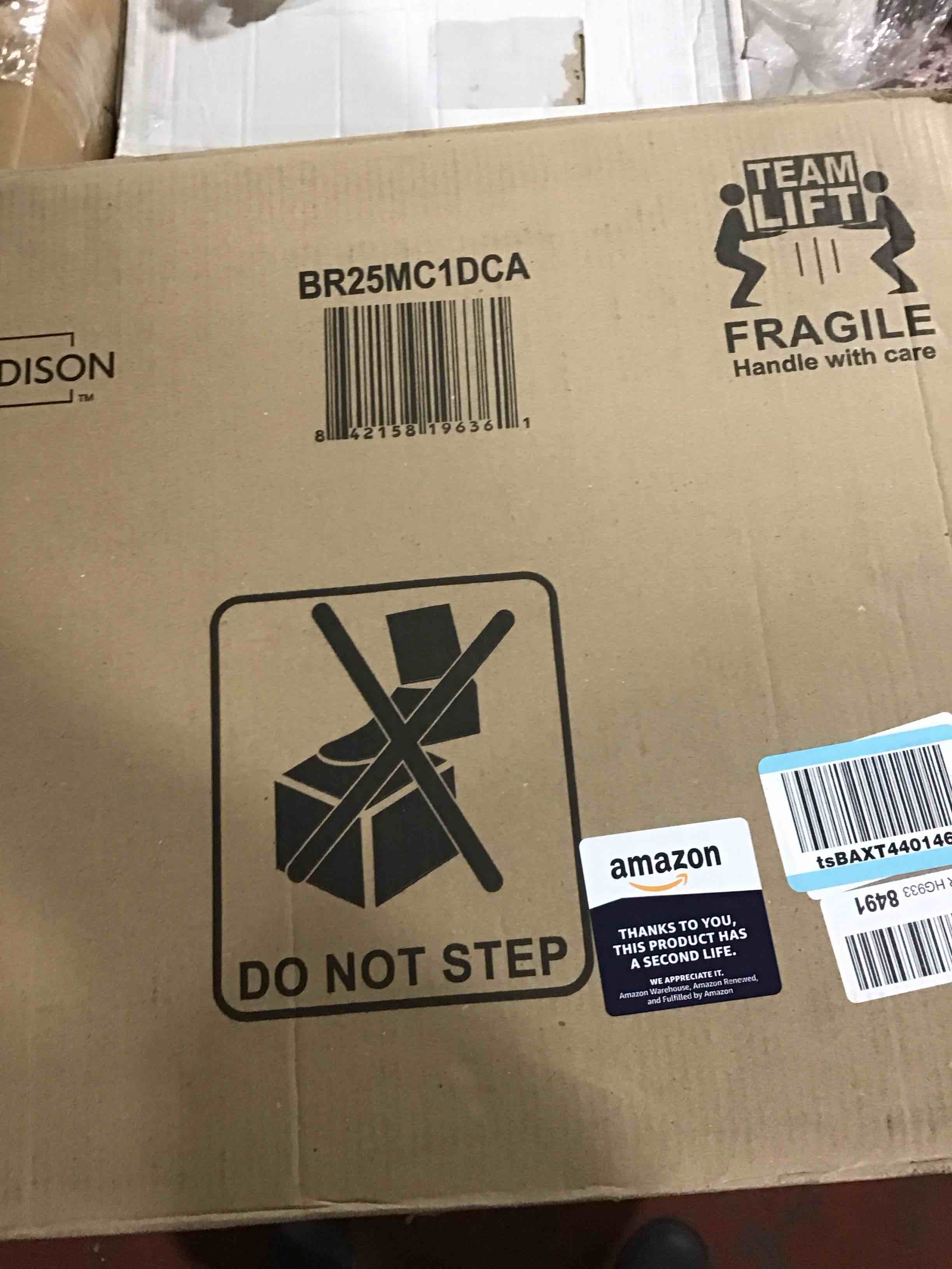 https://s3.amazonaws.com/lotting-images-prod/bidfta/GRN4098763_1709578304930.jpeg