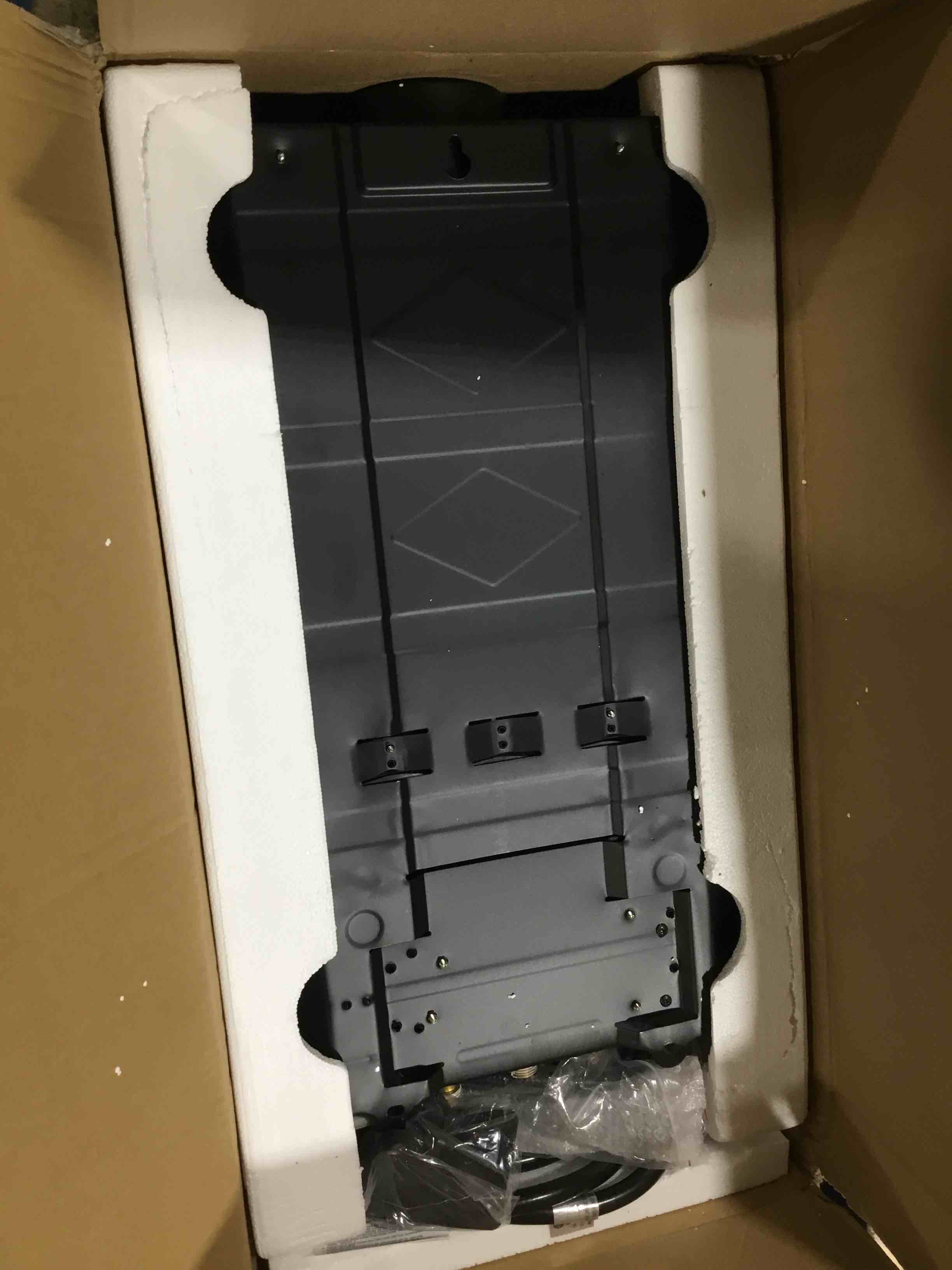 https://s3.amazonaws.com/lotting-images-prod/bidfta/GRN4098877_1709659121718.jpeg