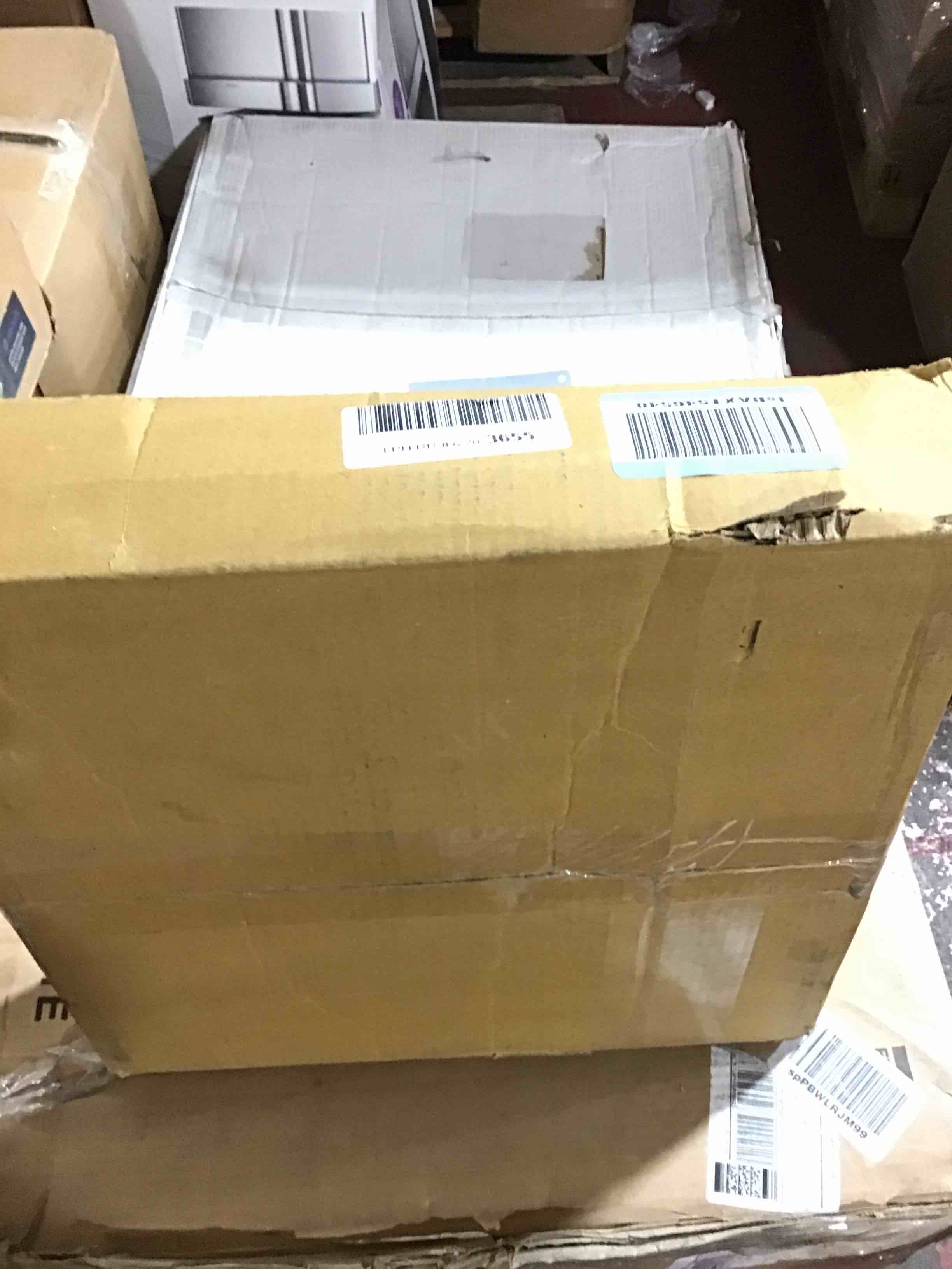 https://s3.amazonaws.com/lotting-images-prod/bidfta/GRN4098922_1709666849639.jpeg