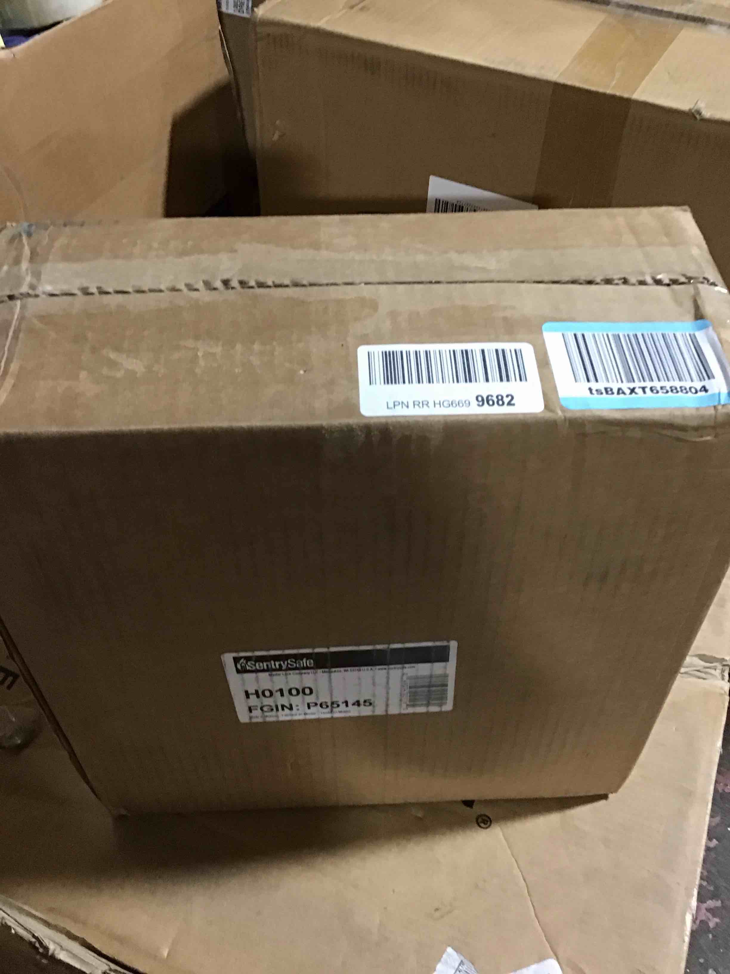 https://s3.amazonaws.com/lotting-images-prod/bidfta/GRN4098932_1709665335808.jpeg