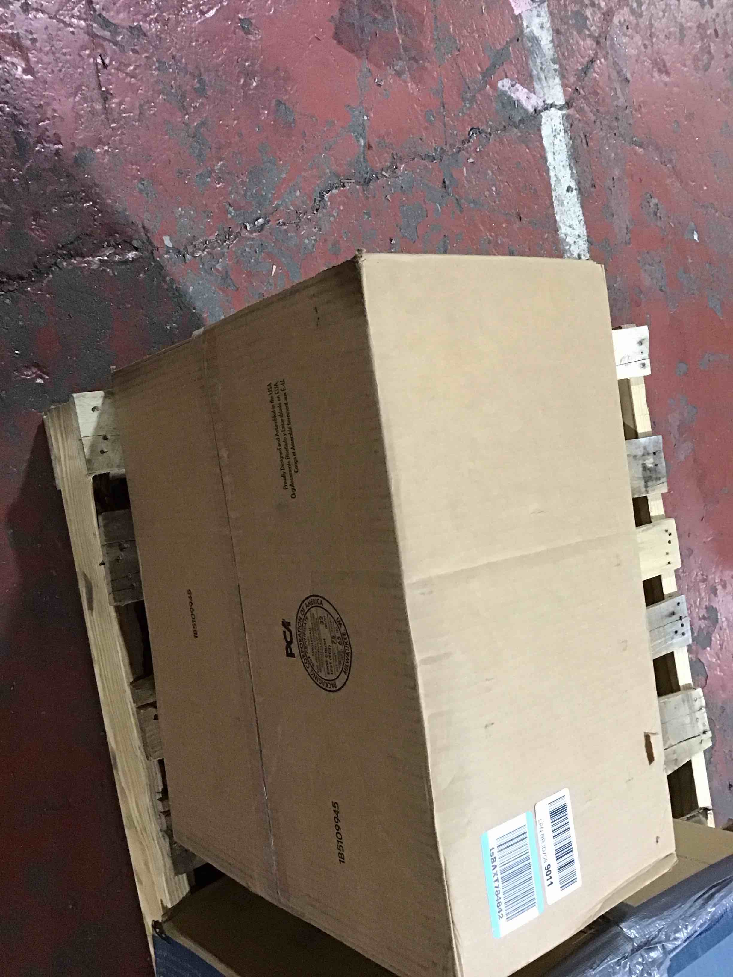 https://s3.amazonaws.com/lotting-images-prod/bidfta/GRN4098943_1709662981607.jpeg
